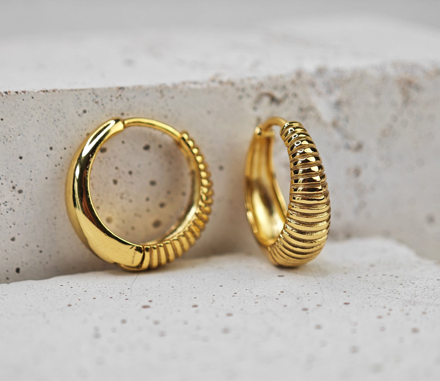 Goldener Schmuck - vergoldetes Silber & Messing