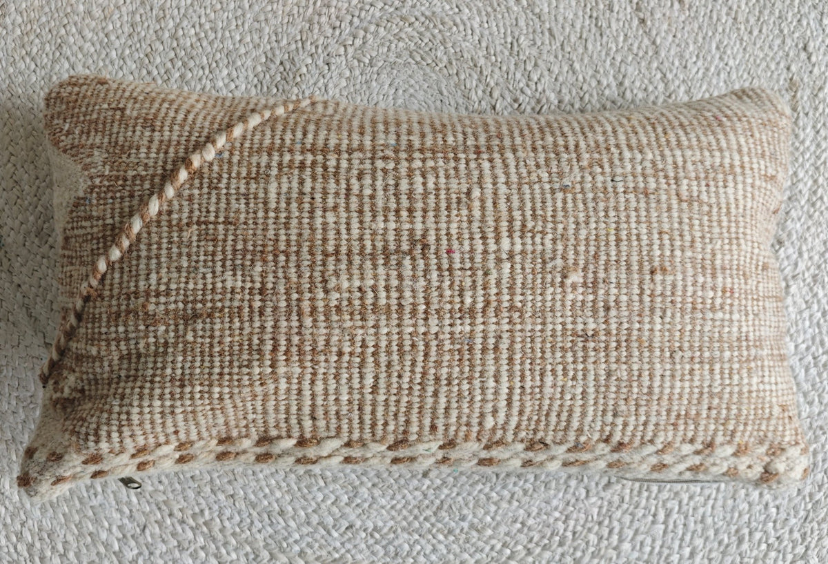 Pouf & Kissenhülle aus Marokko, Beige Creme, Boho Kissen und Bodenkissen, Handmade - CocosyBerlin