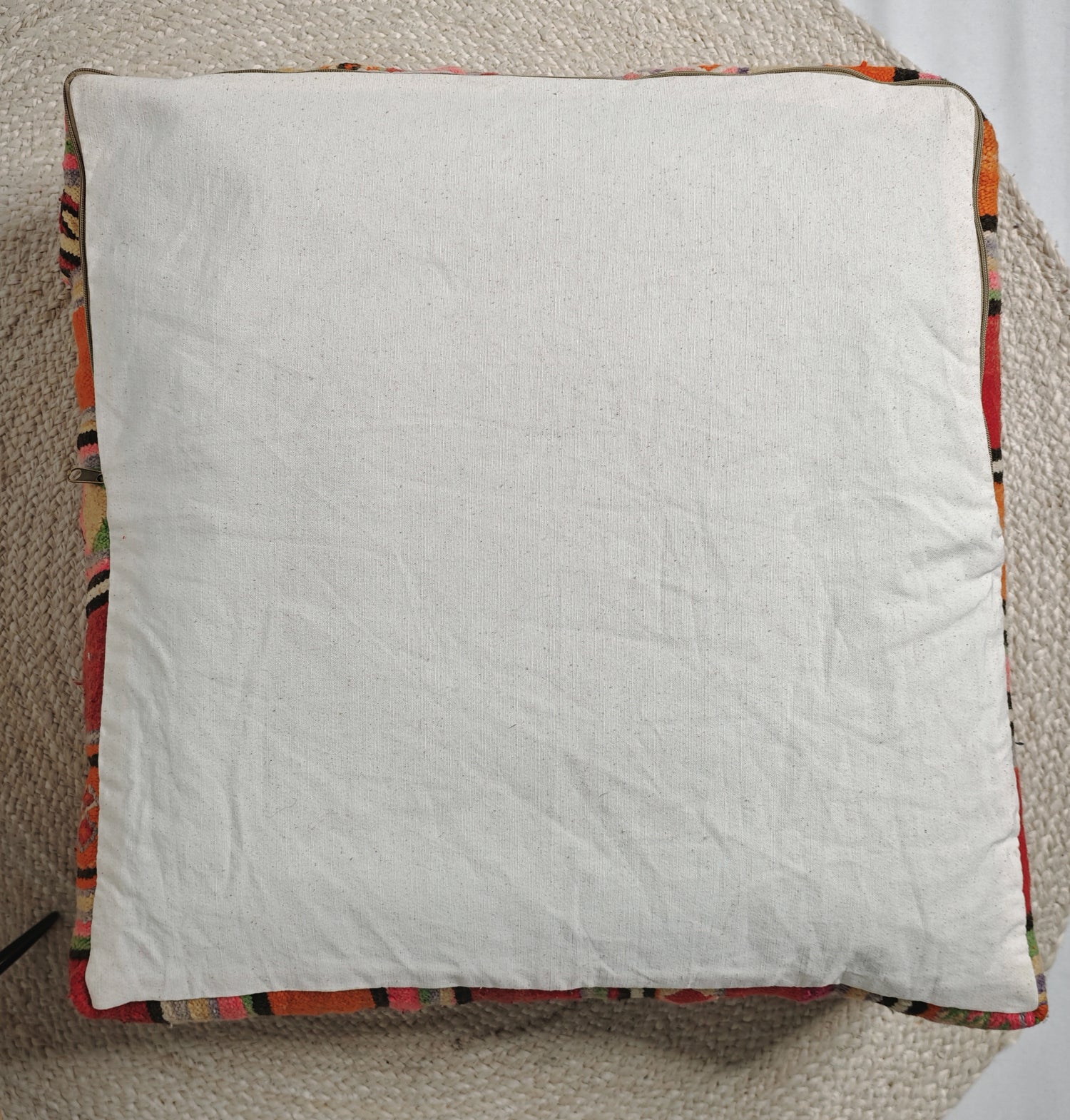 Marokkanischer Pouf, Berber Bodenkissen bunt, Sitzkissen aus Wolle, Vintage Kelim Bodenkissen, Boho Sitzkissen Marrakesch