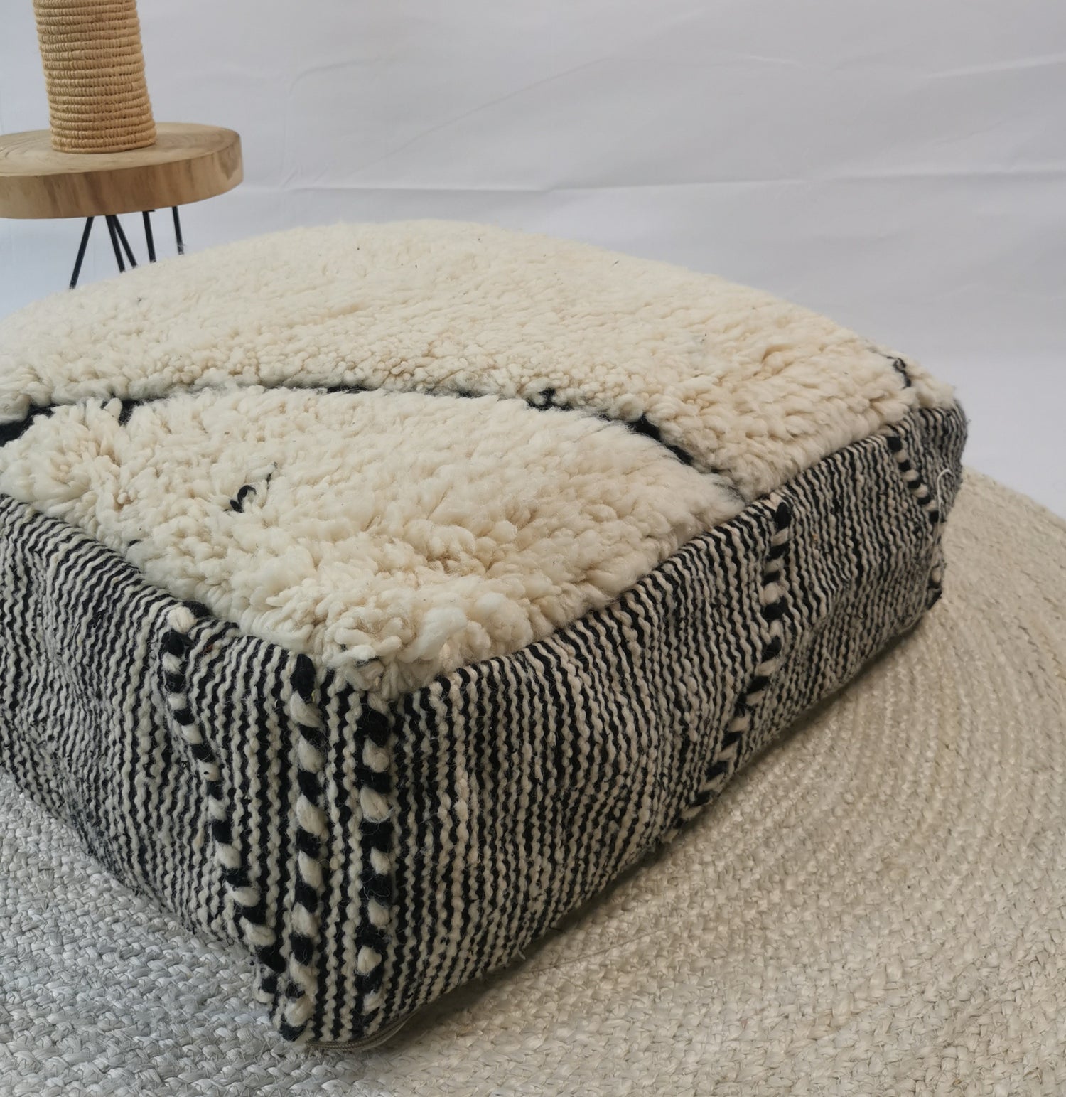 Moroccan vintage pouf, Berber floor cushion, wool seat cushion, vintage floor cushion, boho seat cushion Marrakech