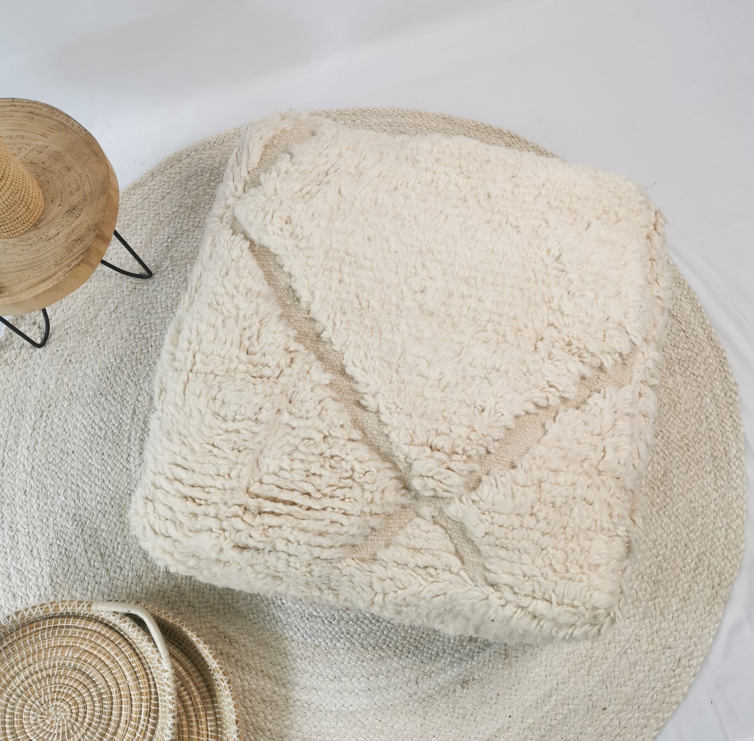 Marokkanischer Pouf, Berber Bodenkissen, Sitzkissen aus Wolle, Vintage Kissen, Boho Sitzkissen Marrakesch, Beni Ourain