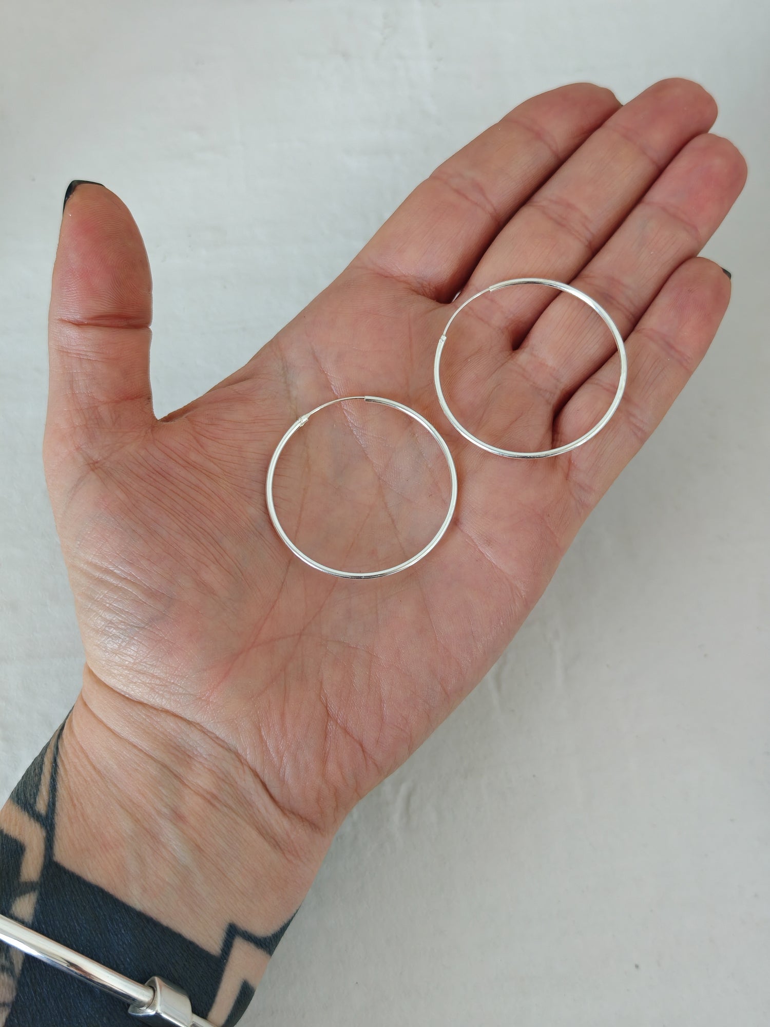 Thin hoop earrings made of 925 silver in 30mm, 40mm, 50mm, 60mm, sterling silver hoop earrings, fine and lightweight silver earrings