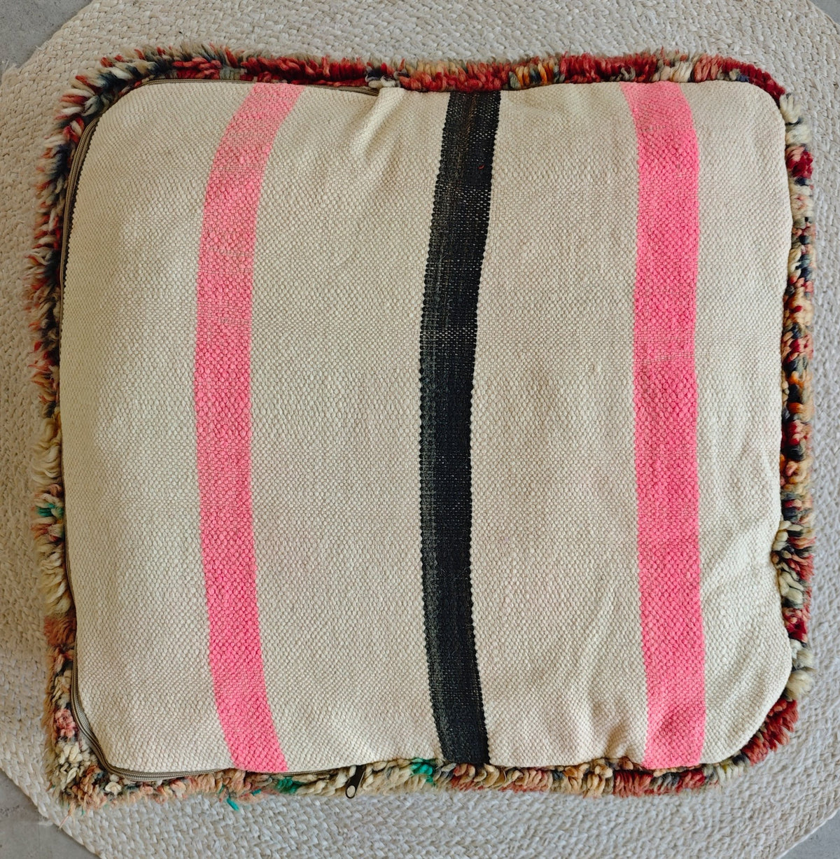 Marokkanischer Vintage Pouf, Bodenkissen Beni Ourain, Boho Meditationskissen - CocosyBerlin