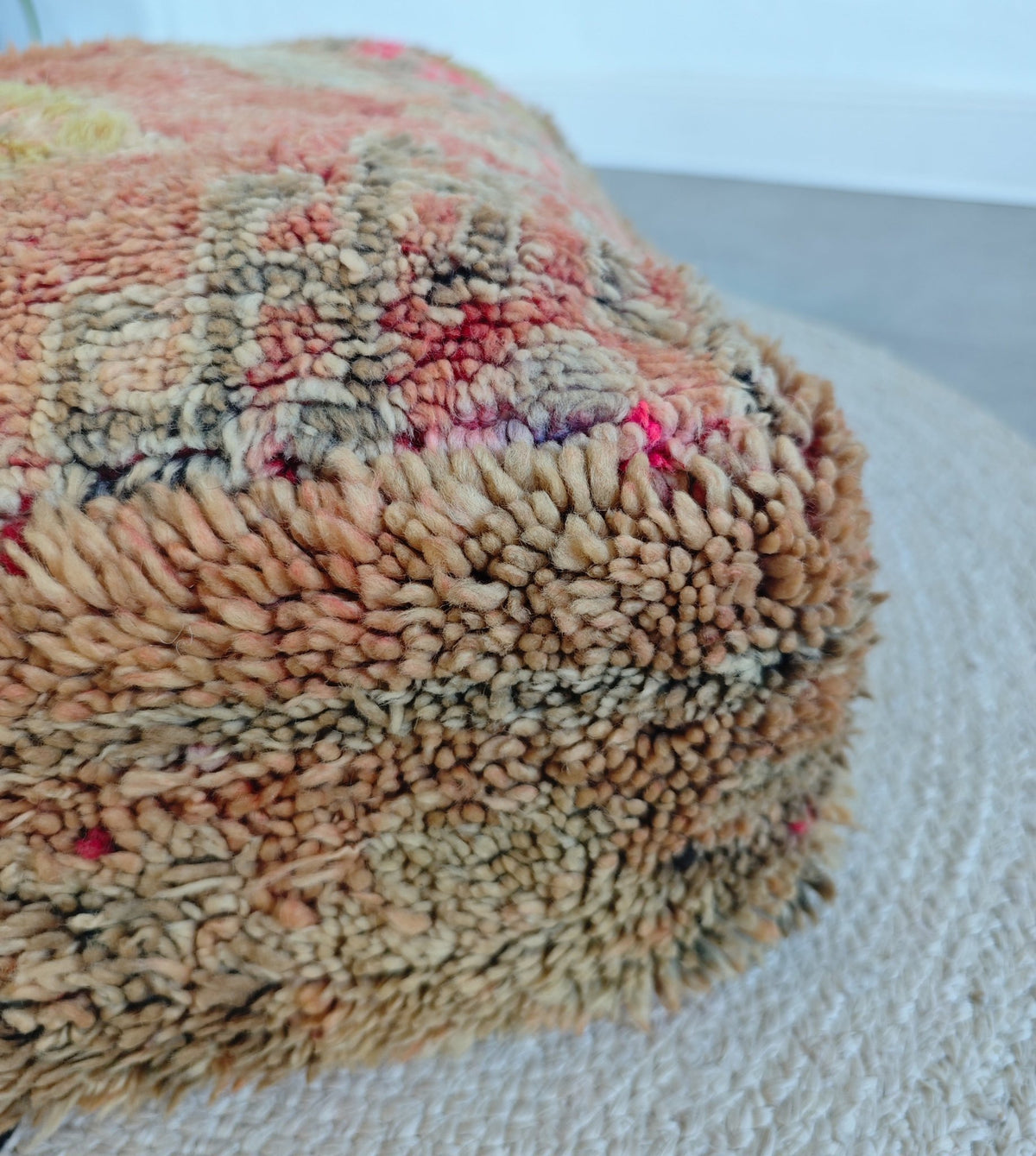 Vintage Berber Pouf aus Marokko, Beni Ourain Bodenkissen, Meditationskissen, Handarbeit - CocosyBerlin