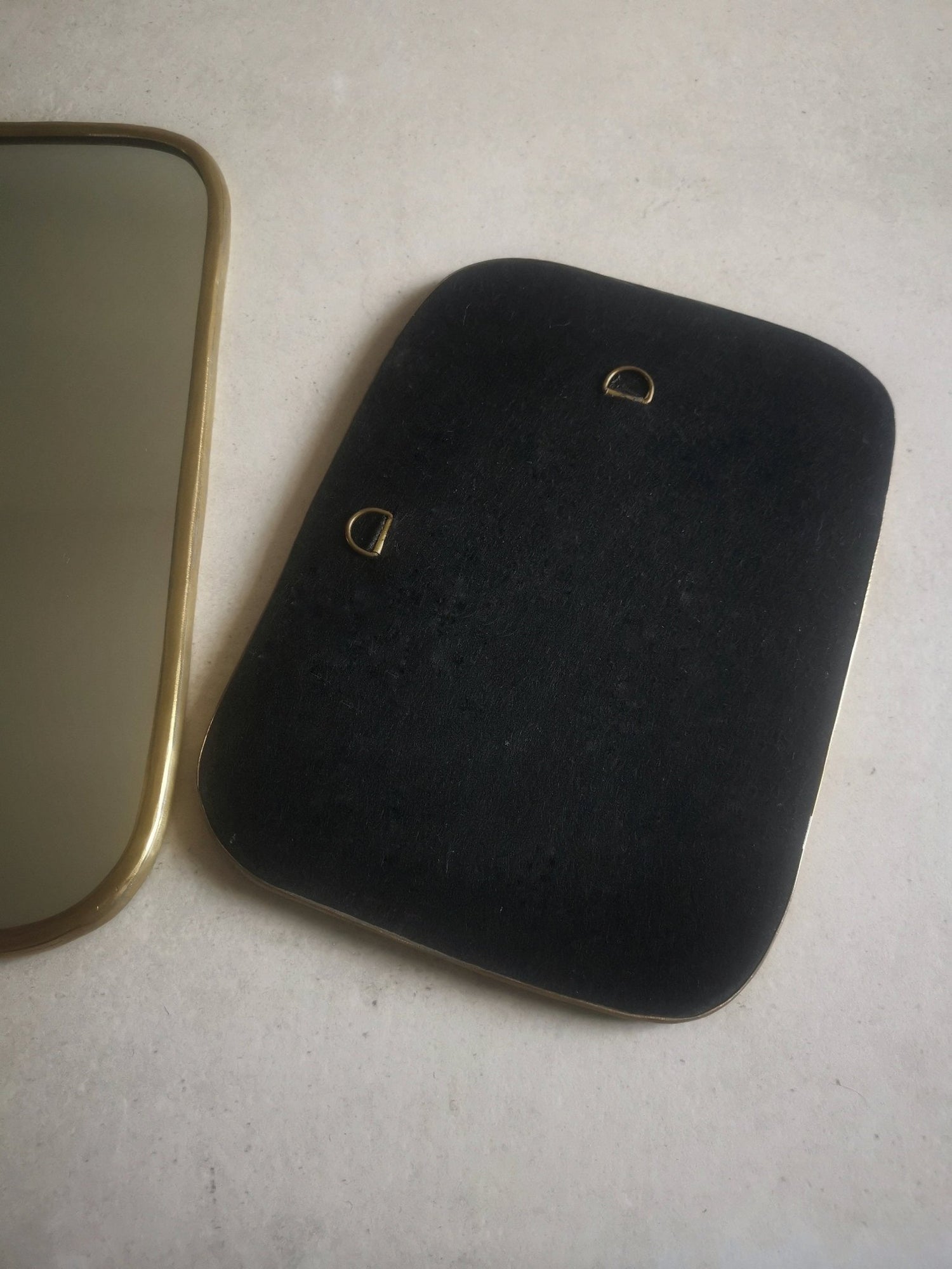 Spiegel rechteckig mit goldenem Messing Rahmen, Wandspiegel Rechteckig, Handarbeit aus Marokko - CocosyBerlin