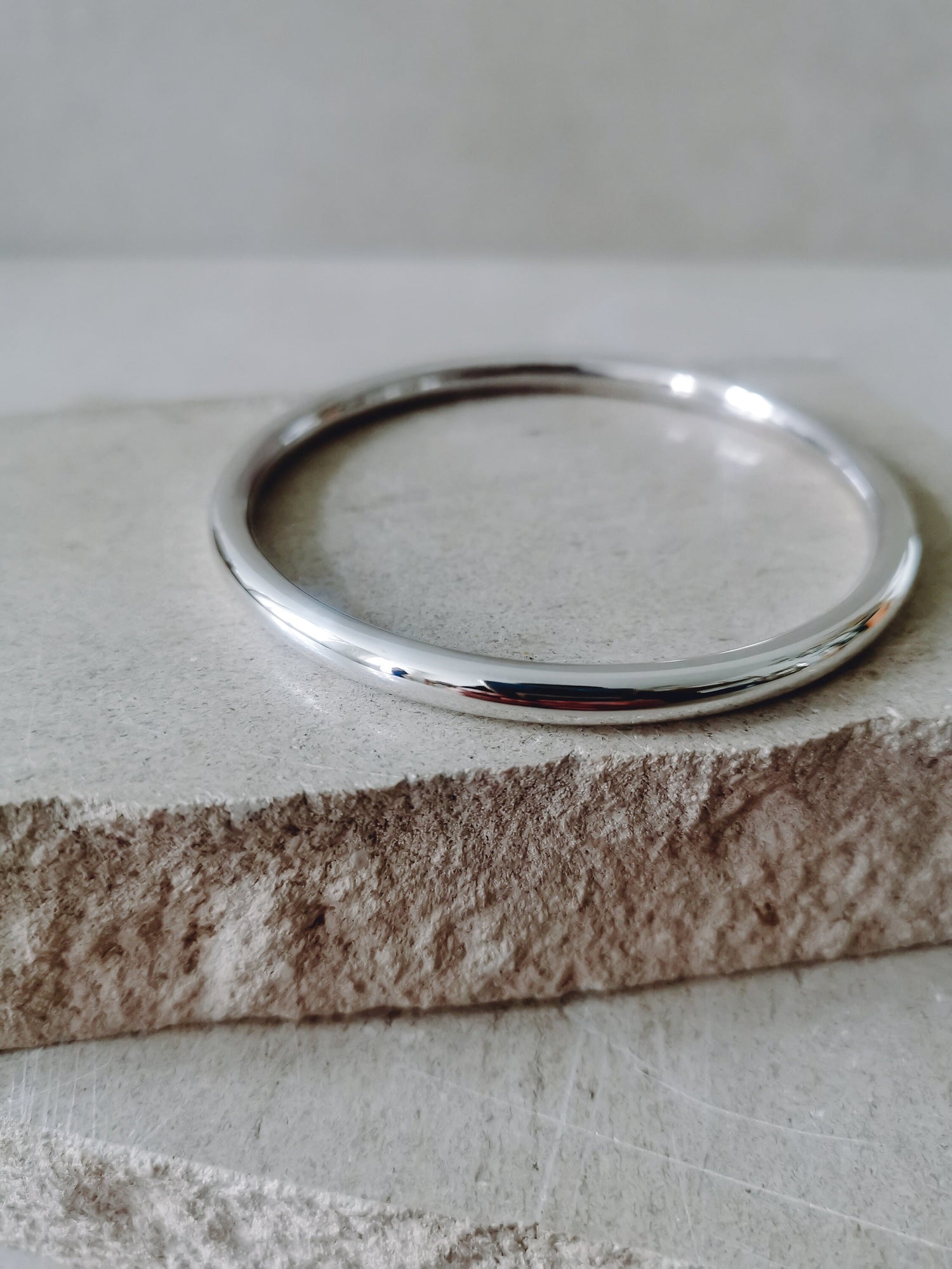 Schlichter Sterling Silber Armreif, Statement Armband, pure 925 Silber Armreif, Tribal Ethno Armreif