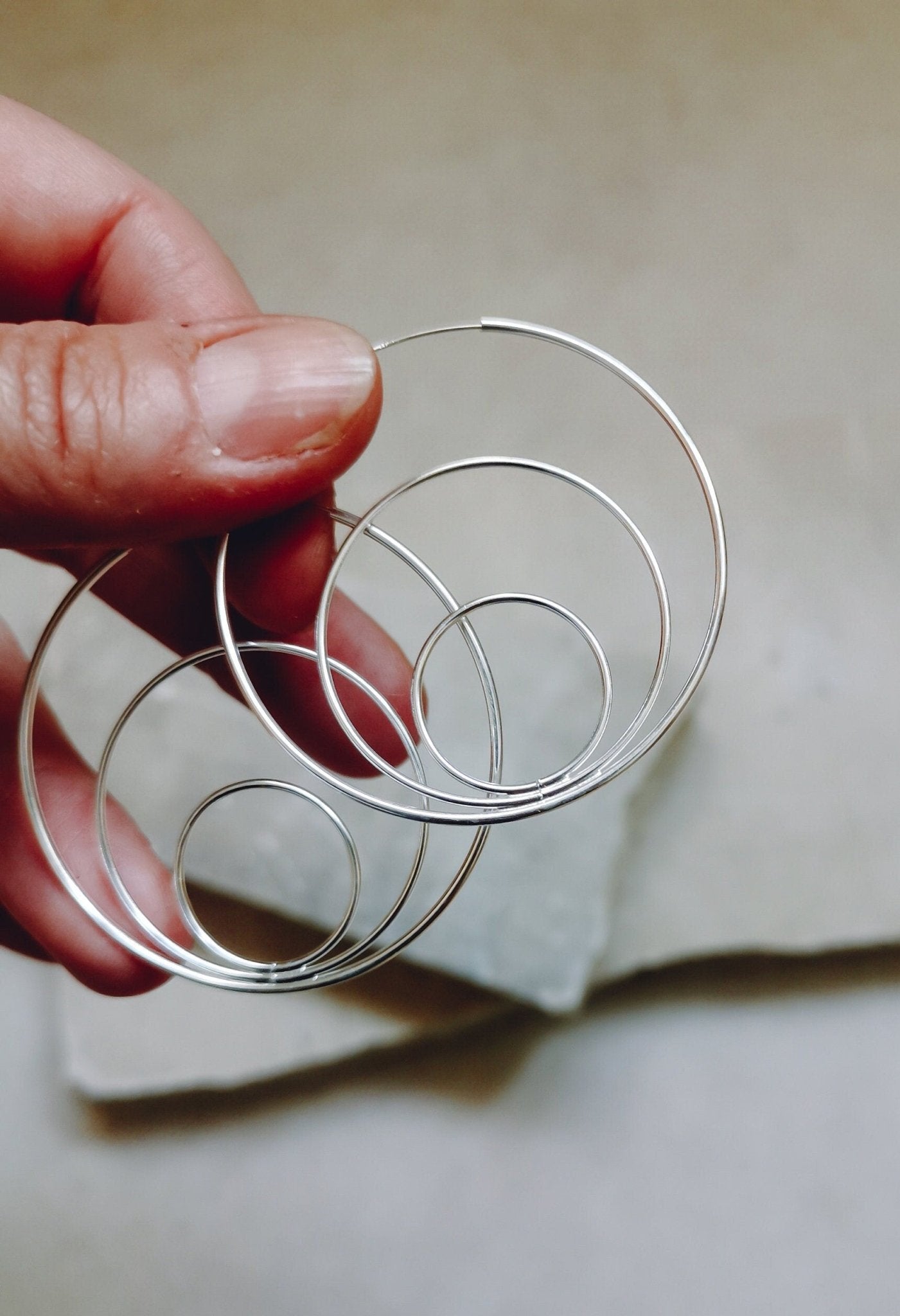 Sterling Silber dünne Creolen 50 mm, 925 Silber Dreifach Creolen 3 Reifen - CocosyBerlin