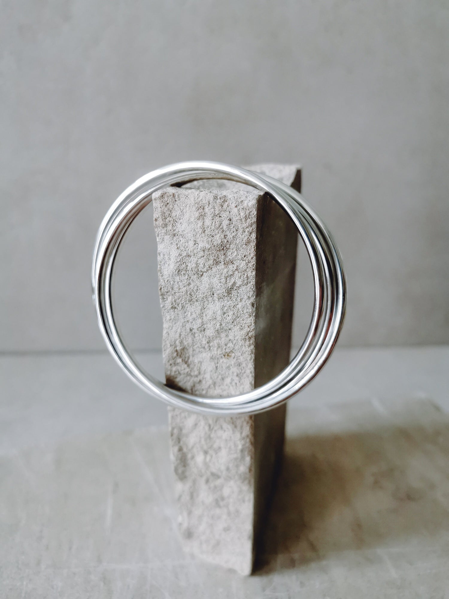 Chunky trio bangle made of 925 silver, statement triple bracelet, wide bangles, tribal bangle made of 3 hoops