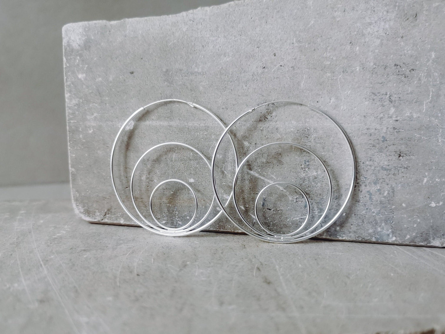 Sterling Silber dünne Creolen 50 mm, 925 Silber Dreifach Creolen 3 Reifen - CocosyBerlin