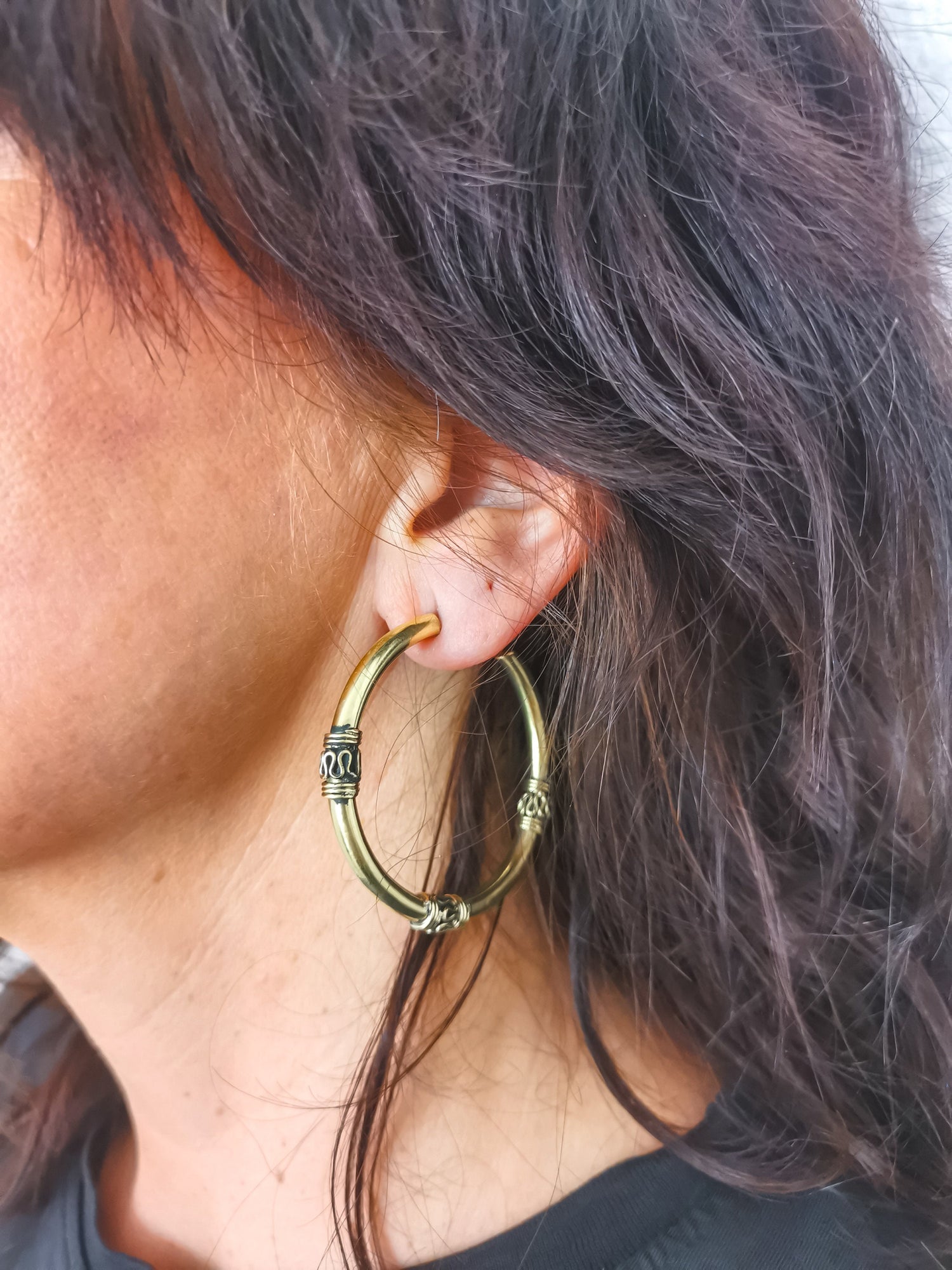 Boucles d'oreilles créoles Bali épaisses 30 mm, 40 mm, 50 mm, créoles larges minimalistes, boucles d'oreilles à tige ouvertes en laiton