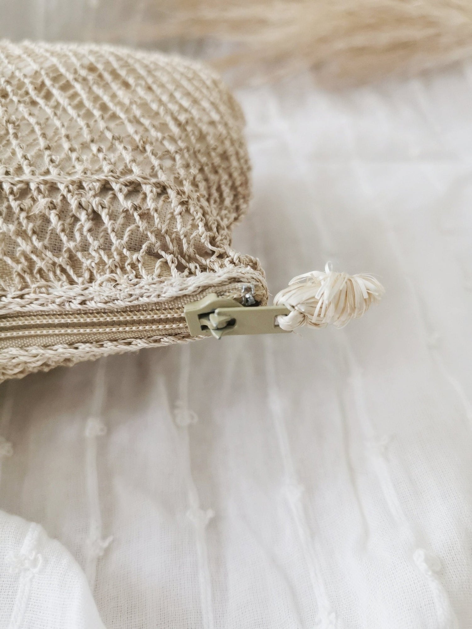 Boho Schminktasche aus Laos, Kosmetiktasche, Hippie Geldbörse, Portemonnaie, Handmade Make Up Tasche - CocosyBerlin