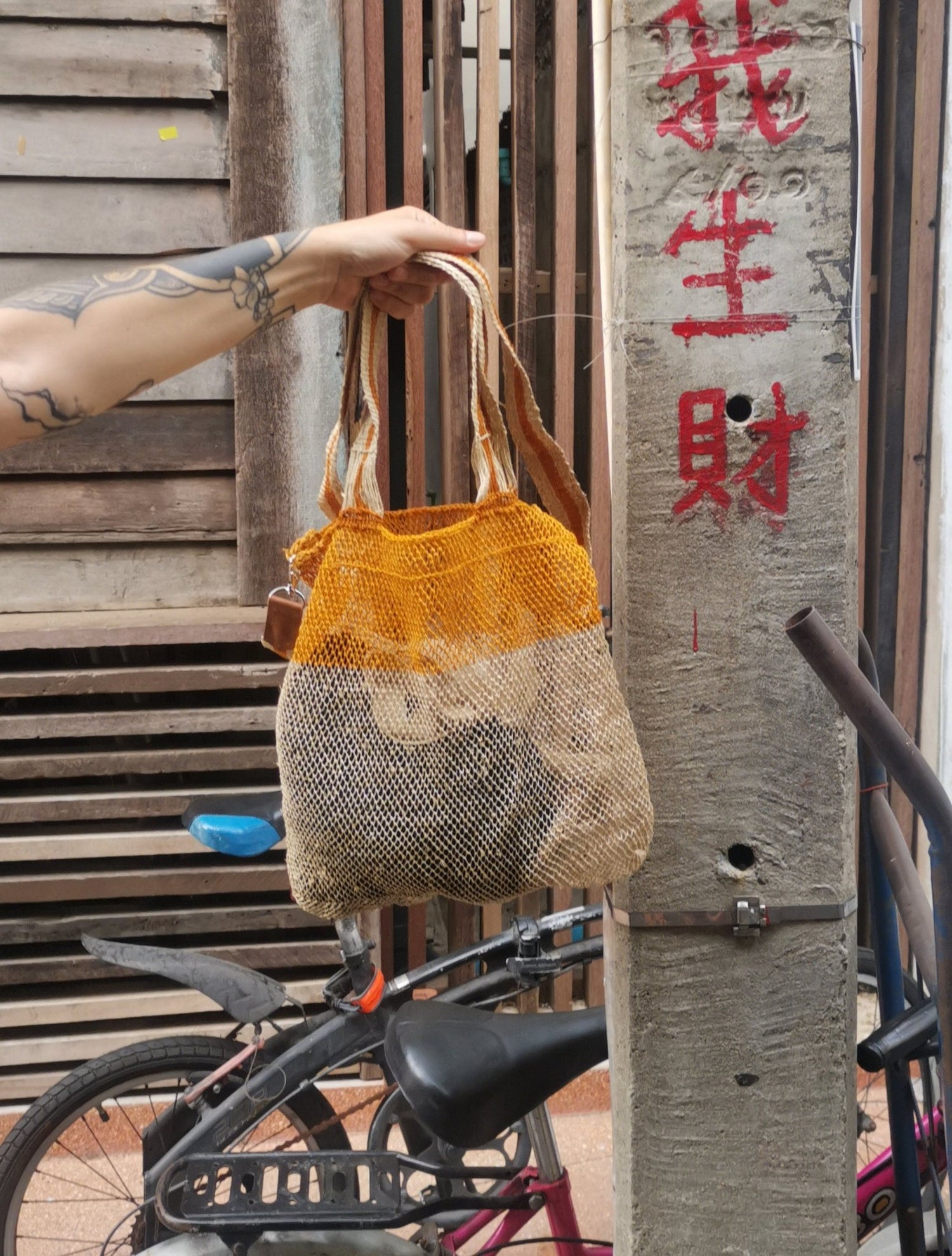 Umhängetasche aus Laos, Crossbody Tasche, nachhaltiger Shopper, 100% Handarbeit, Fair Trade - CocosyBerlin