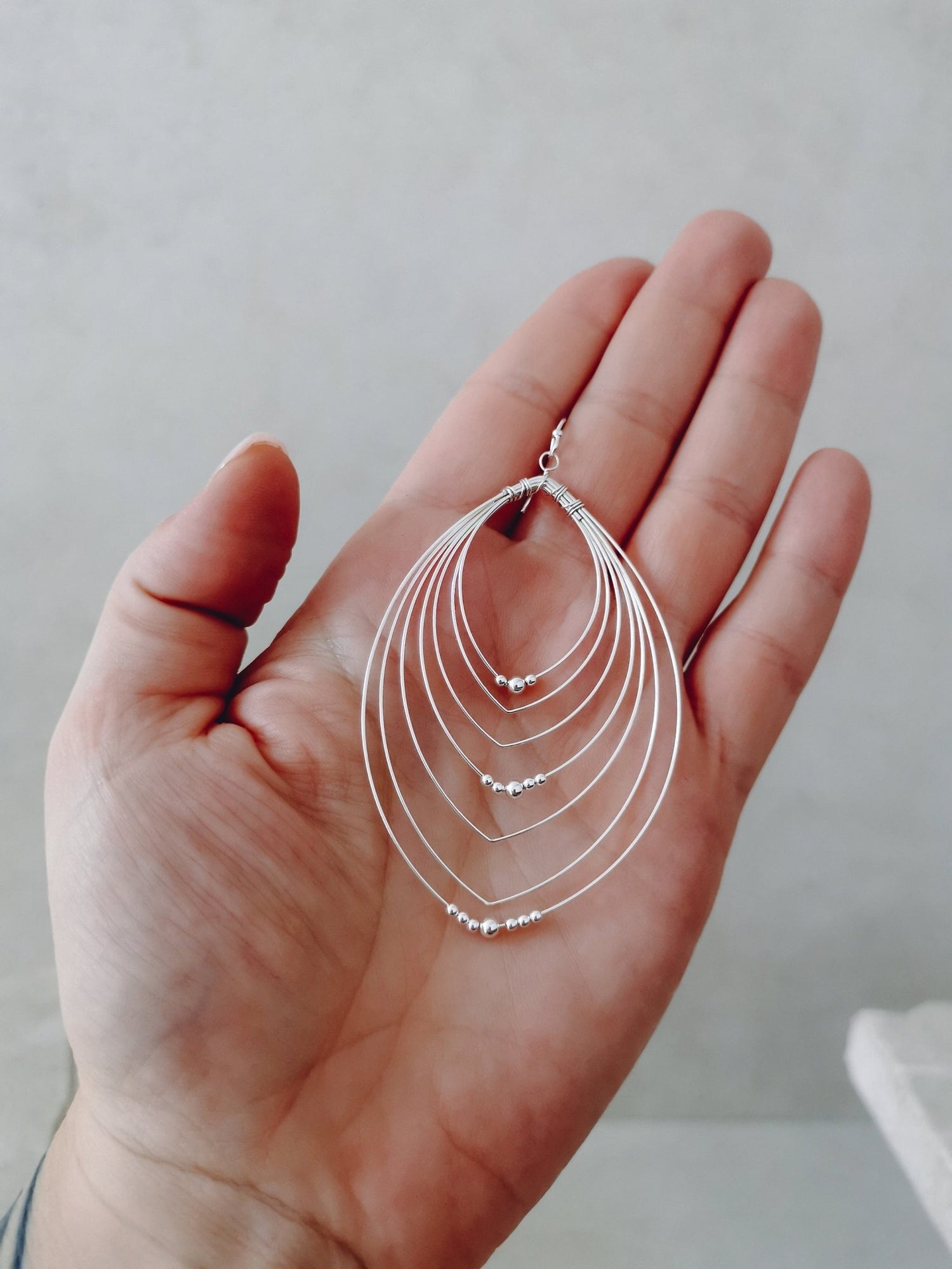 Boho Hängeohrringe aus 925 Silber, mehrreihige Ohrringe, Tropfen Hängeohrringe - CocosyBerlin