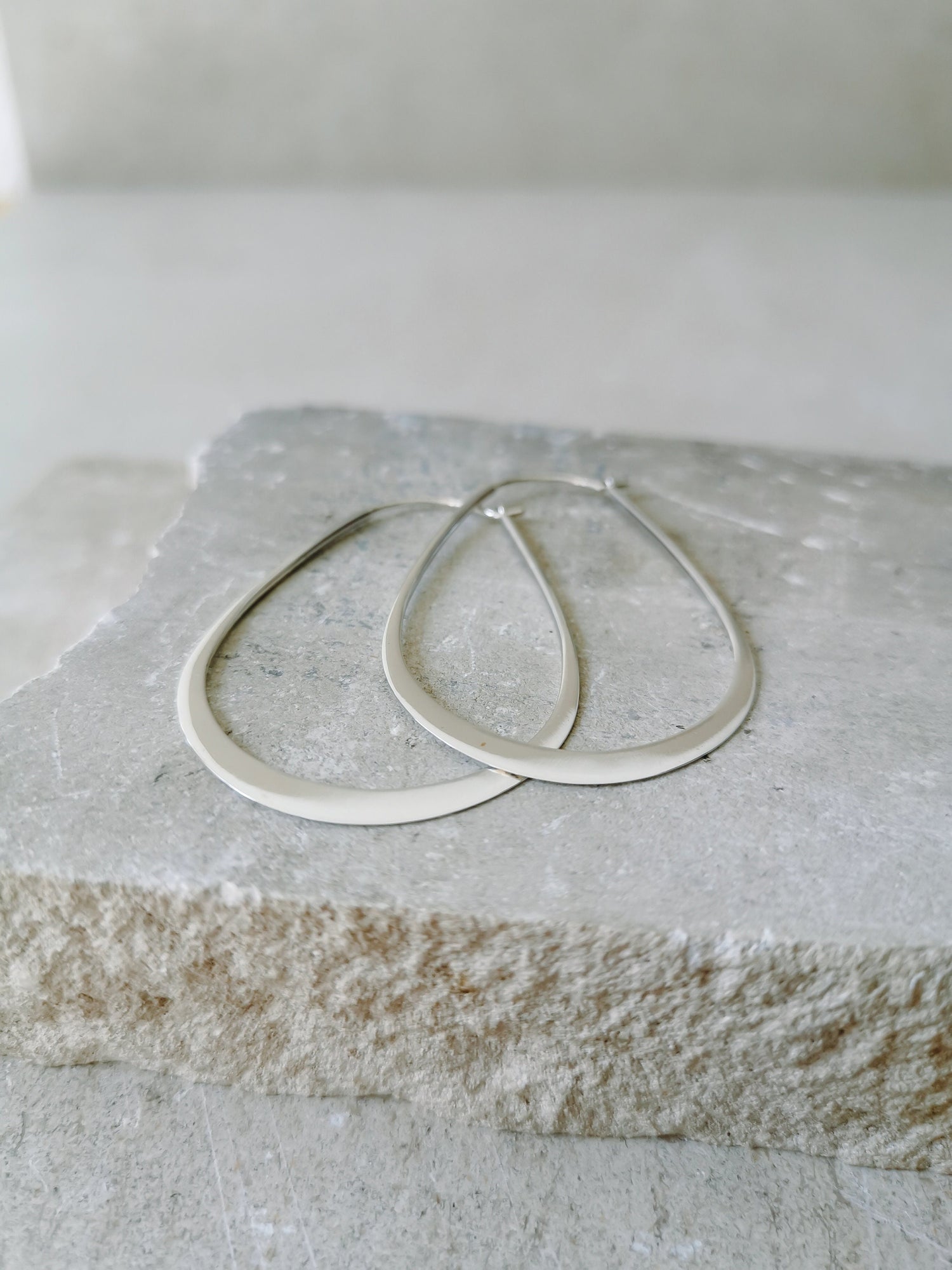 Flache Ovale 925 Silber Creolen, Dünne Minimalistische Ohrringe, Sterlingsilber Creolen