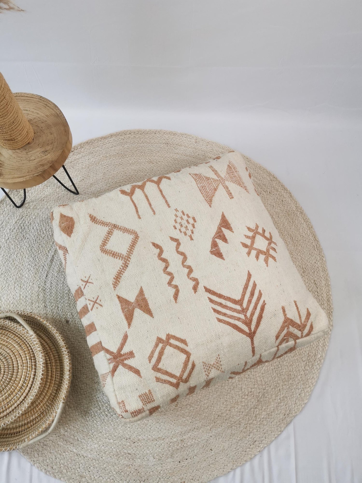 Moroccan pouf, Beni Ourain floor cushion, geometric pattern terracotta, boho seat cushion, meditation cushion made of wool, handmade