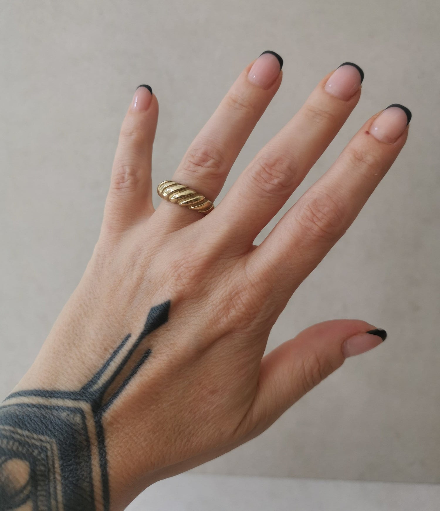 Croissant ring made of golden brass, Twisted ring, Dome ring gold