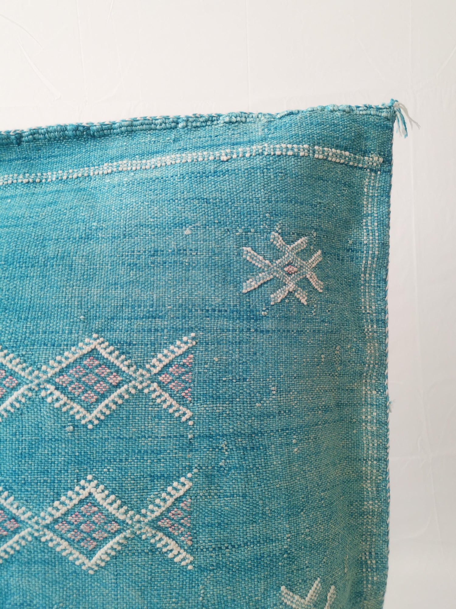 Sabra Kissen 50x50 cm, Kissenhülle aus Marokko, Marokkanisches Kissen aus Sabra Seide