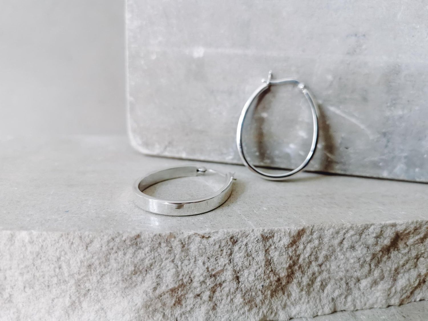 Flache Ovale 925 Silber Creolen, Minimalistische Ohrringe, Sterling Silber Creolen oval - CocosyBerlin