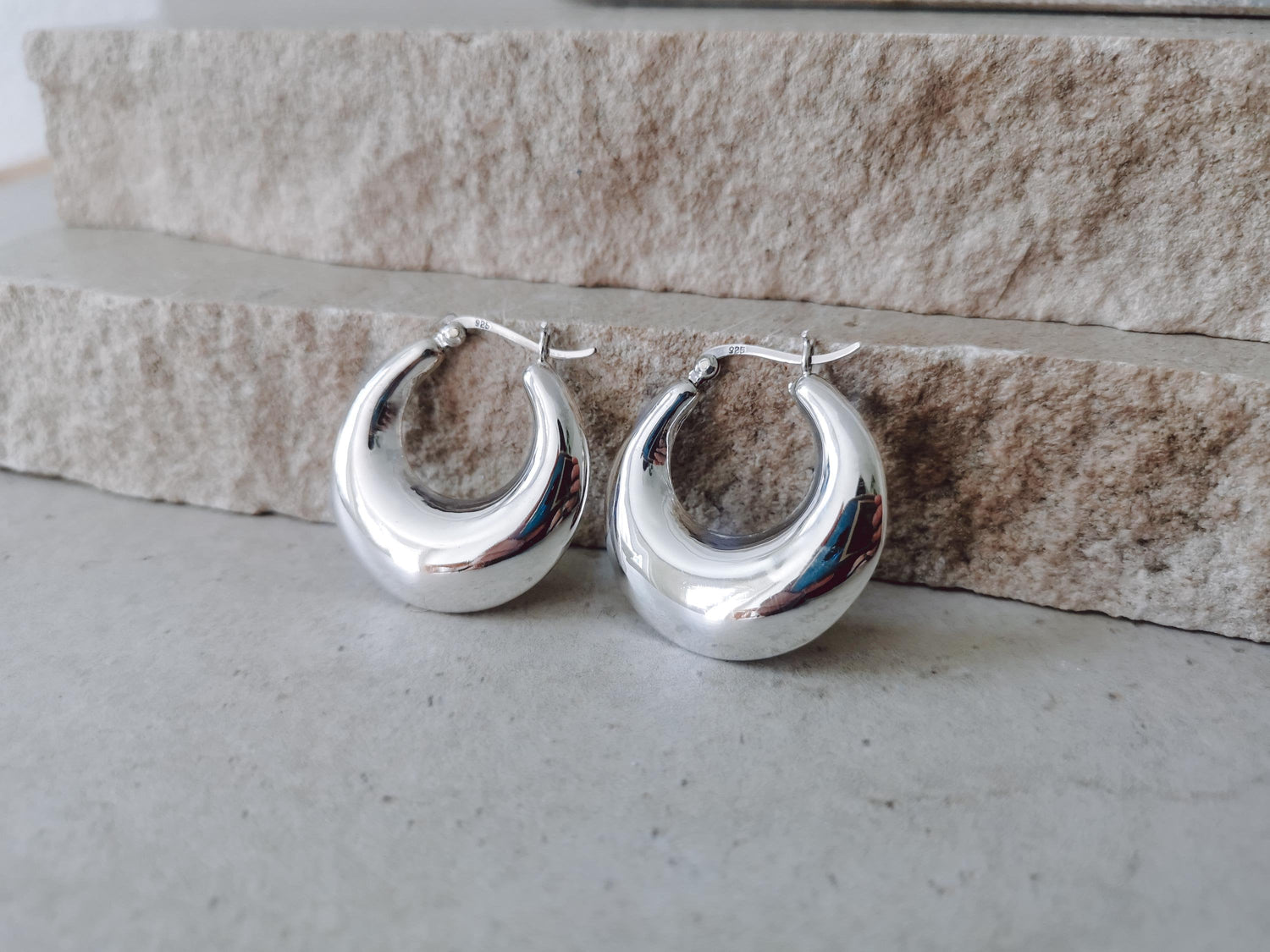 Chunky Halbmond Creolen aus 925 Silber, Minimalistische Statement Ohrringe 30mm