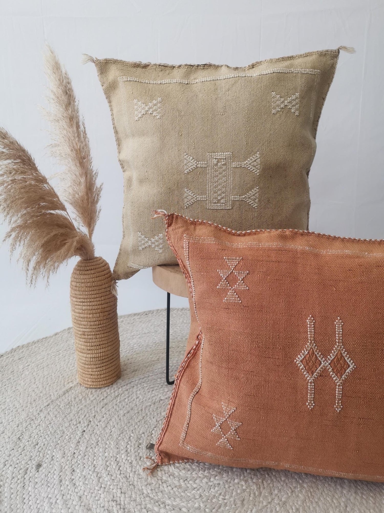 Sabra Kissen aus Marokko, Boho Eklektische Kissenhülle, Marokkanische, orientalische Kissenhülle - CocosyBerlin