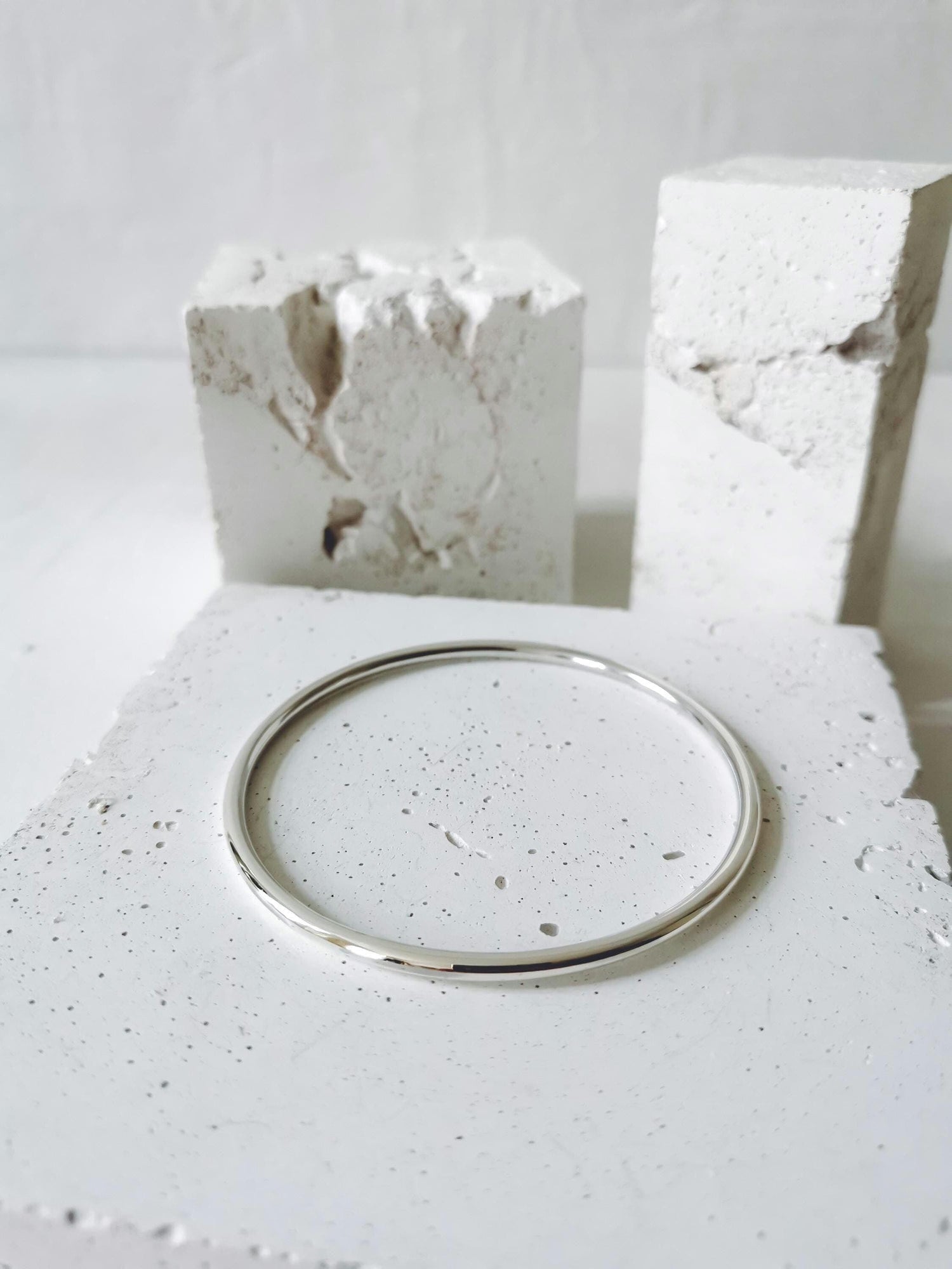 Simple sterling silver bangle, thin bangle made of 925 silver