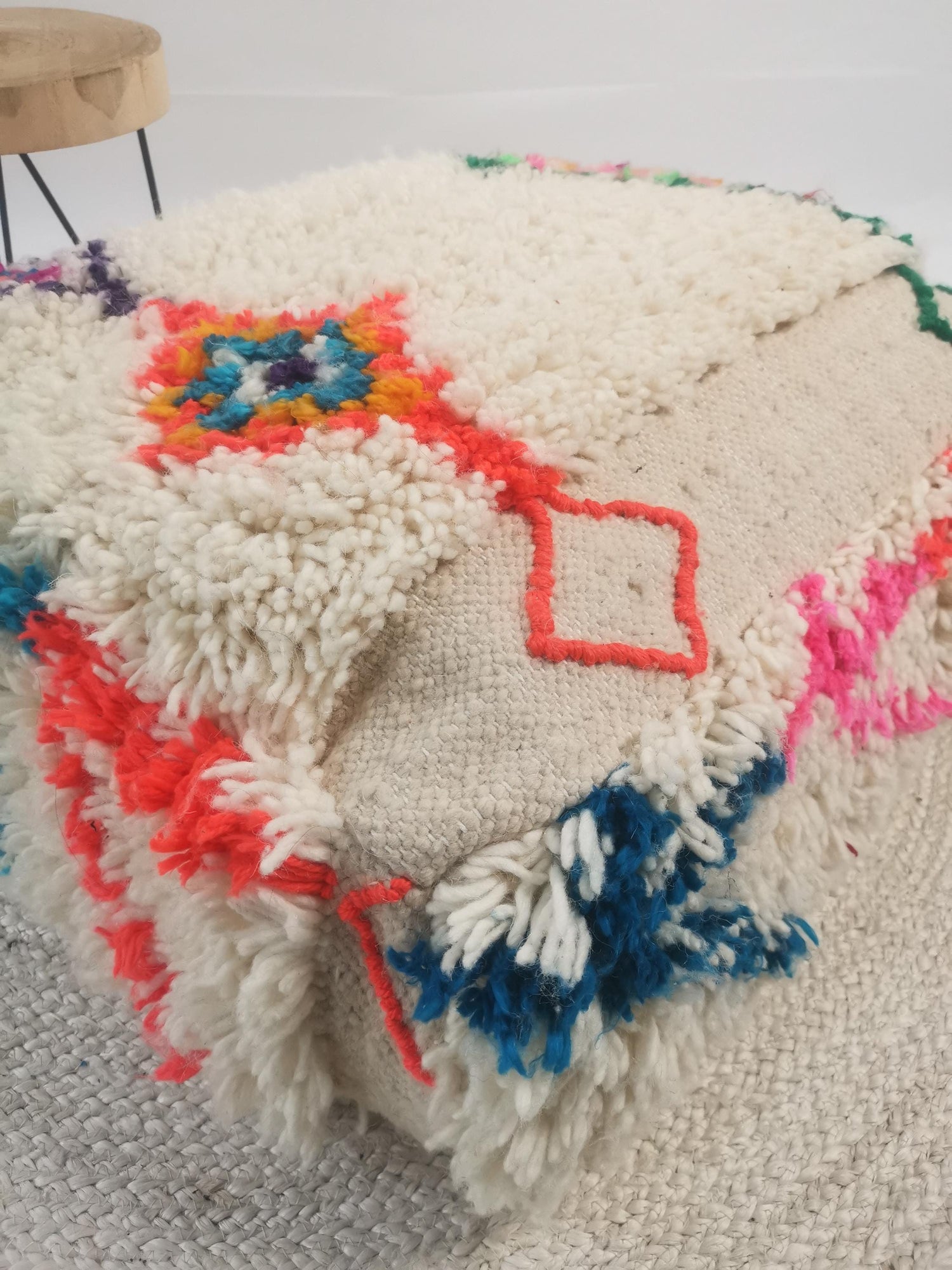 Moroccan pouf, Berber floor cushion, wool seat cushion, vintage cushion, boho seat cushion Beni Ourain