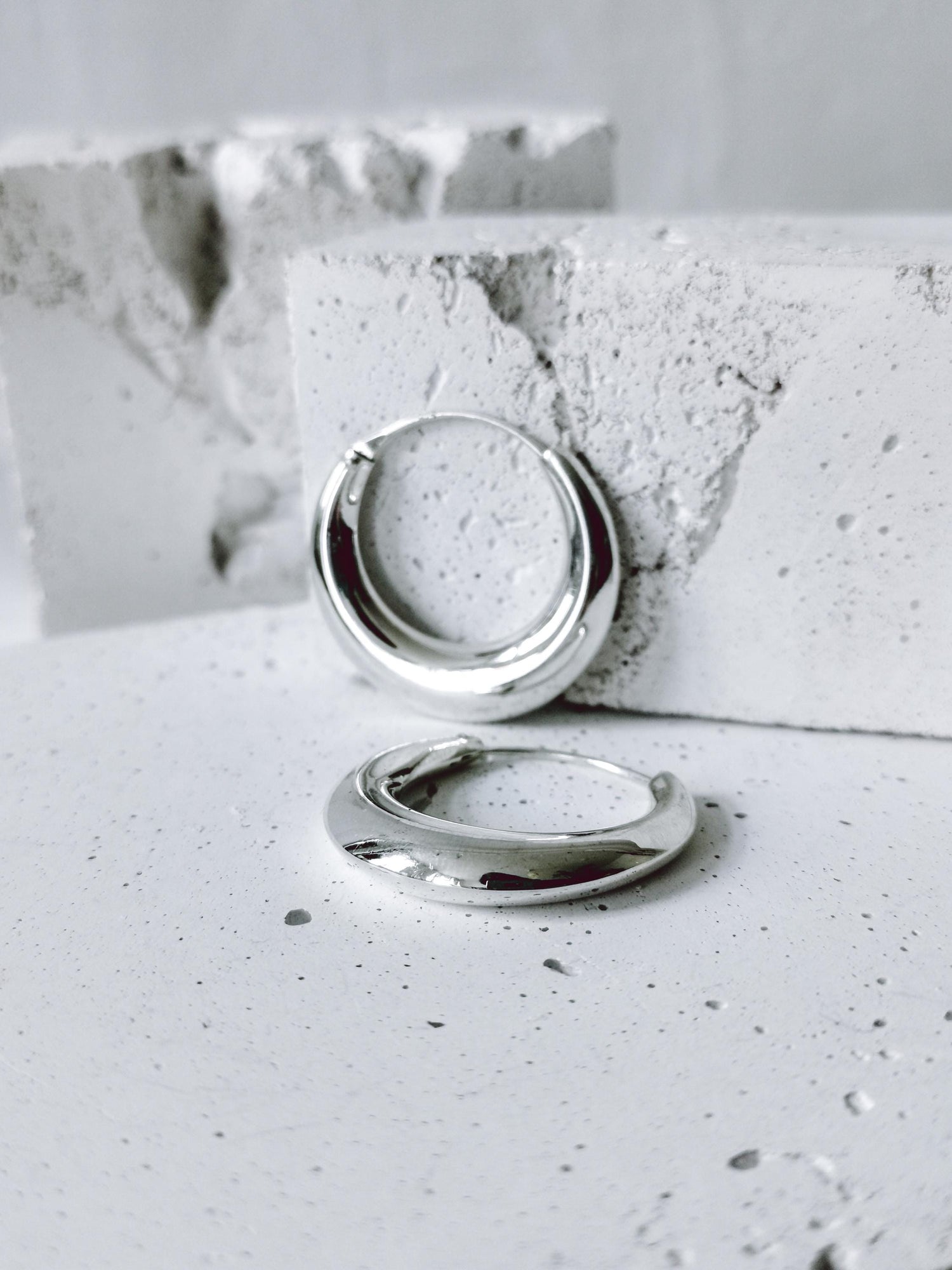 Halbmond Creolen aus 925 Silber, Chunky Sterling Silber Creolen 30 mm, Minimalistische breite Creolen