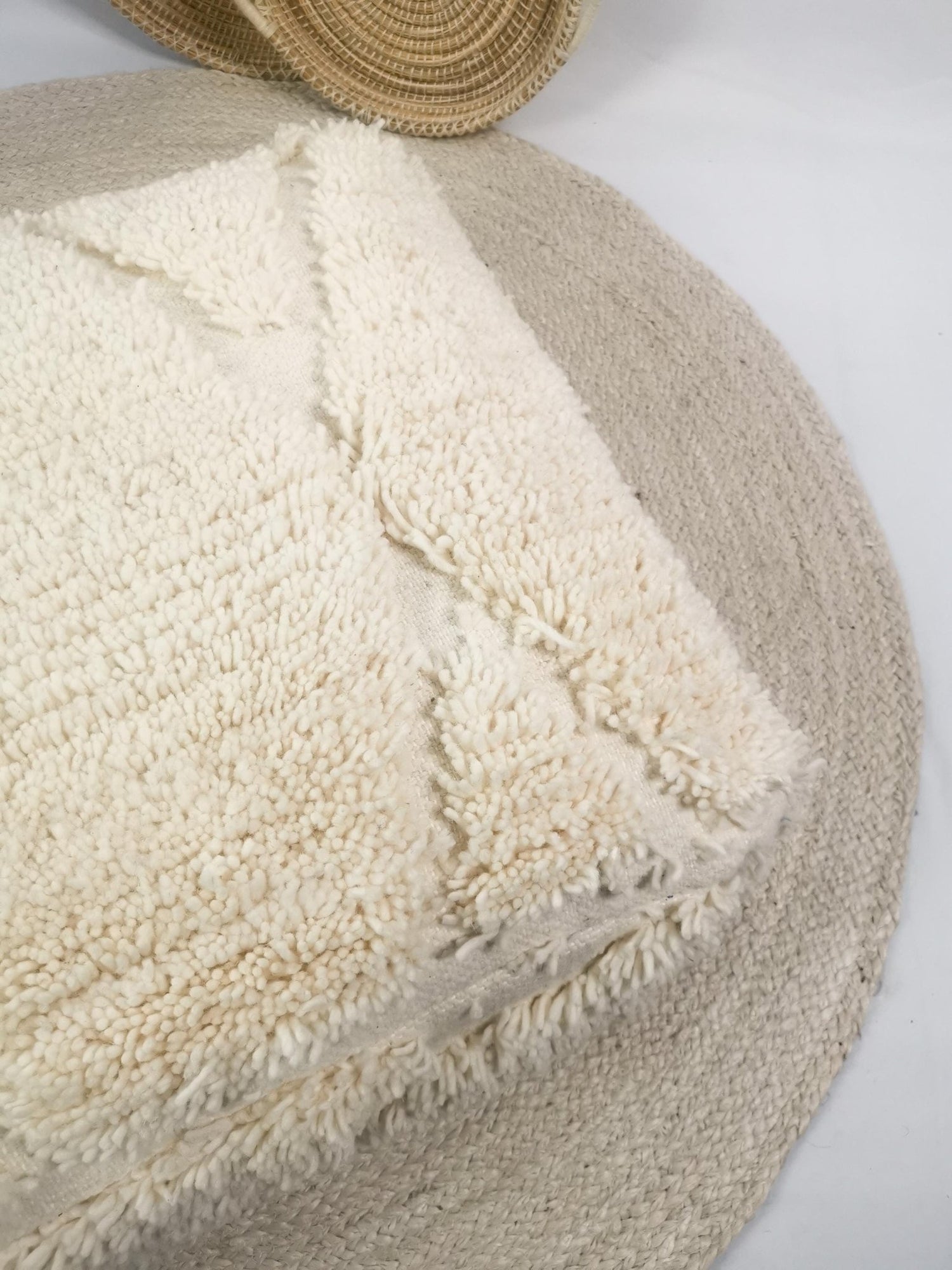 Marokkanischer Pouf, Berber Bodenkissen, Sitzkissen aus Wolle, Vintage Pouf, Boho Sitzkissen Beni Ourain - CocosyBerlin