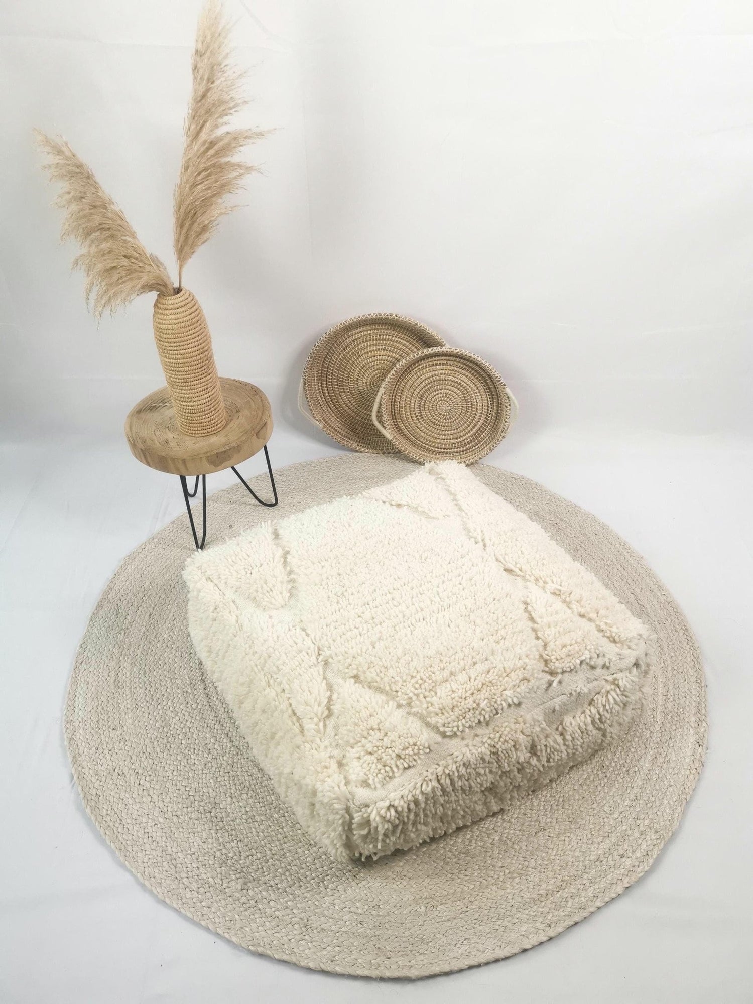 Marokkanischer Pouf, Berber Bodenkissen, Sitzkissen aus Wolle, Vintage Pouf, Boho Sitzkissen Beni Ourain - CocosyBerlin