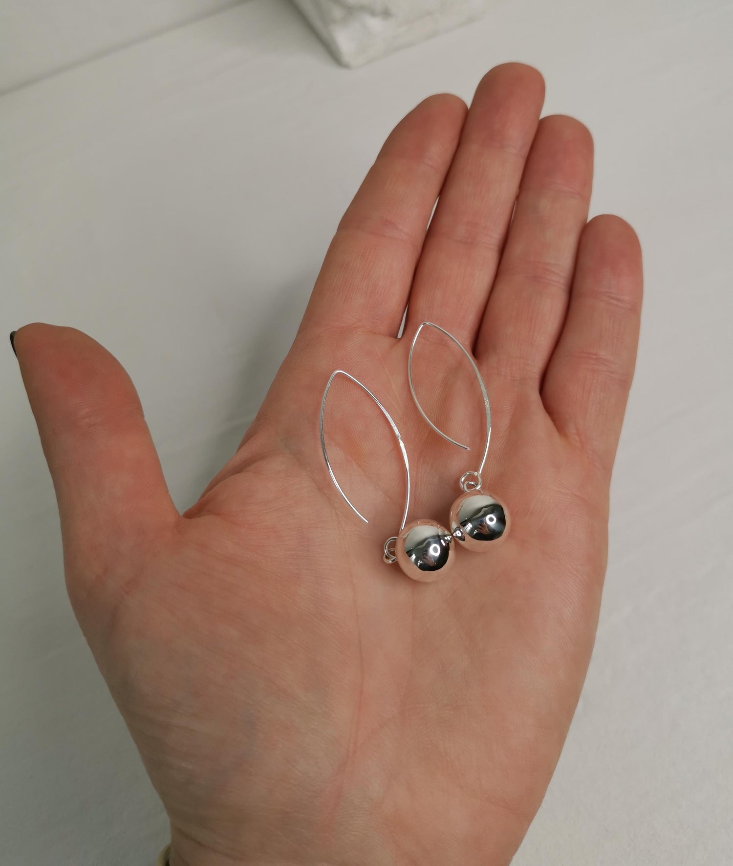 Ohrringe mit Kugel Charm aus 925 Silber, Sterling Silber lange Ohrringe, Hängende Ohrringe aus Silber 925