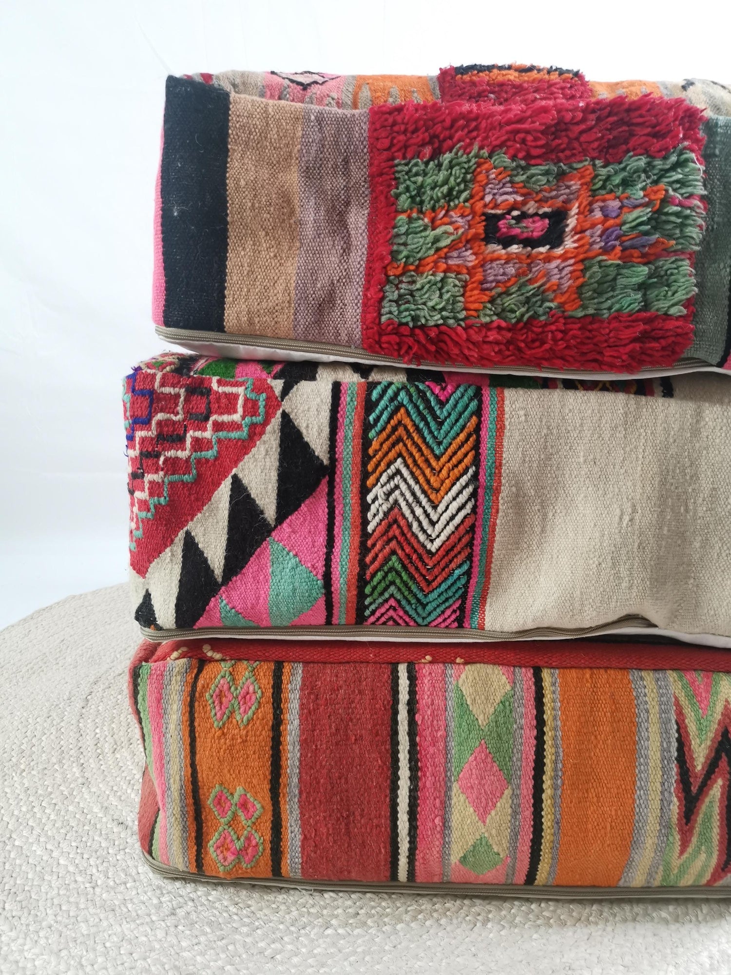 Moroccan pouf, ethnic floor cushion, colorful Beni Ourain geometric patterns, boho seat cushion made of wool, handmade