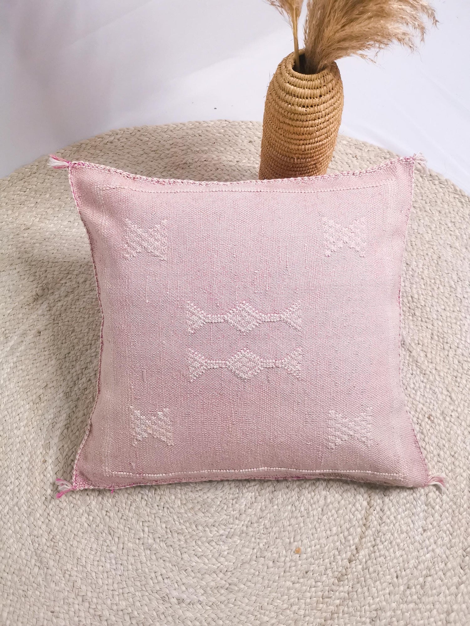 Sabra Pillow from Morocco, Boho Eclectic Cushion Cover, Moroccan Oriental Pillow Cover in Orchid Pink / Pink and White