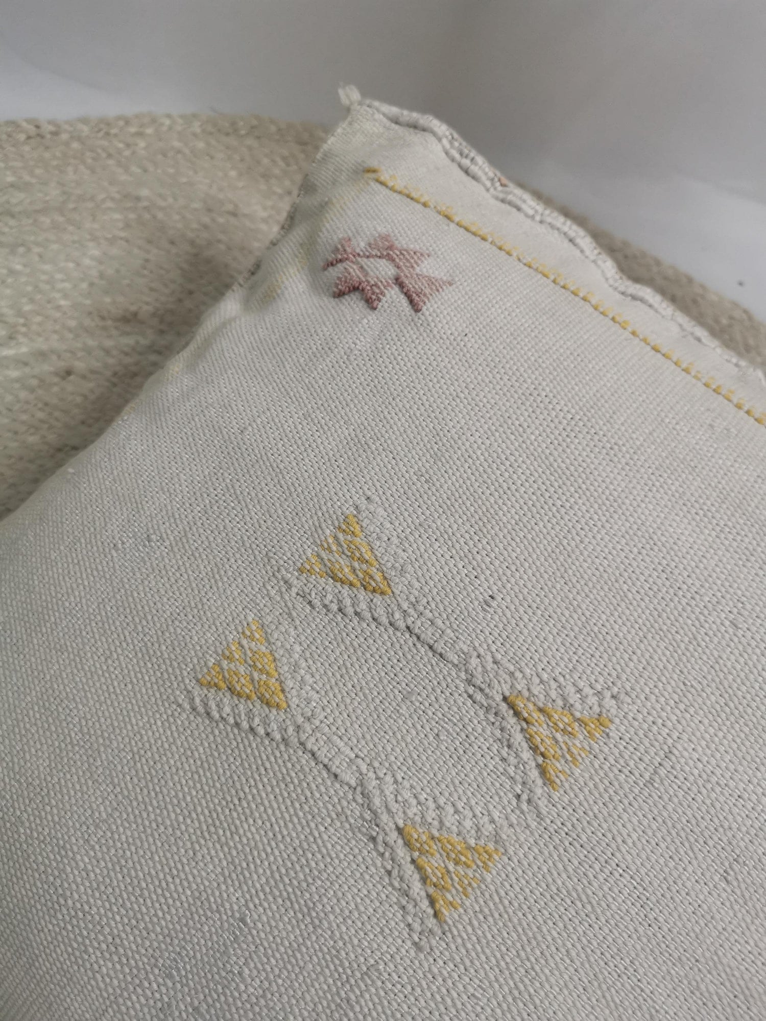 Sabra cushion from Morocco, Boho eclectic cushion cover, Moroccan oriental cushion cover in cream approx. 45x45 cm