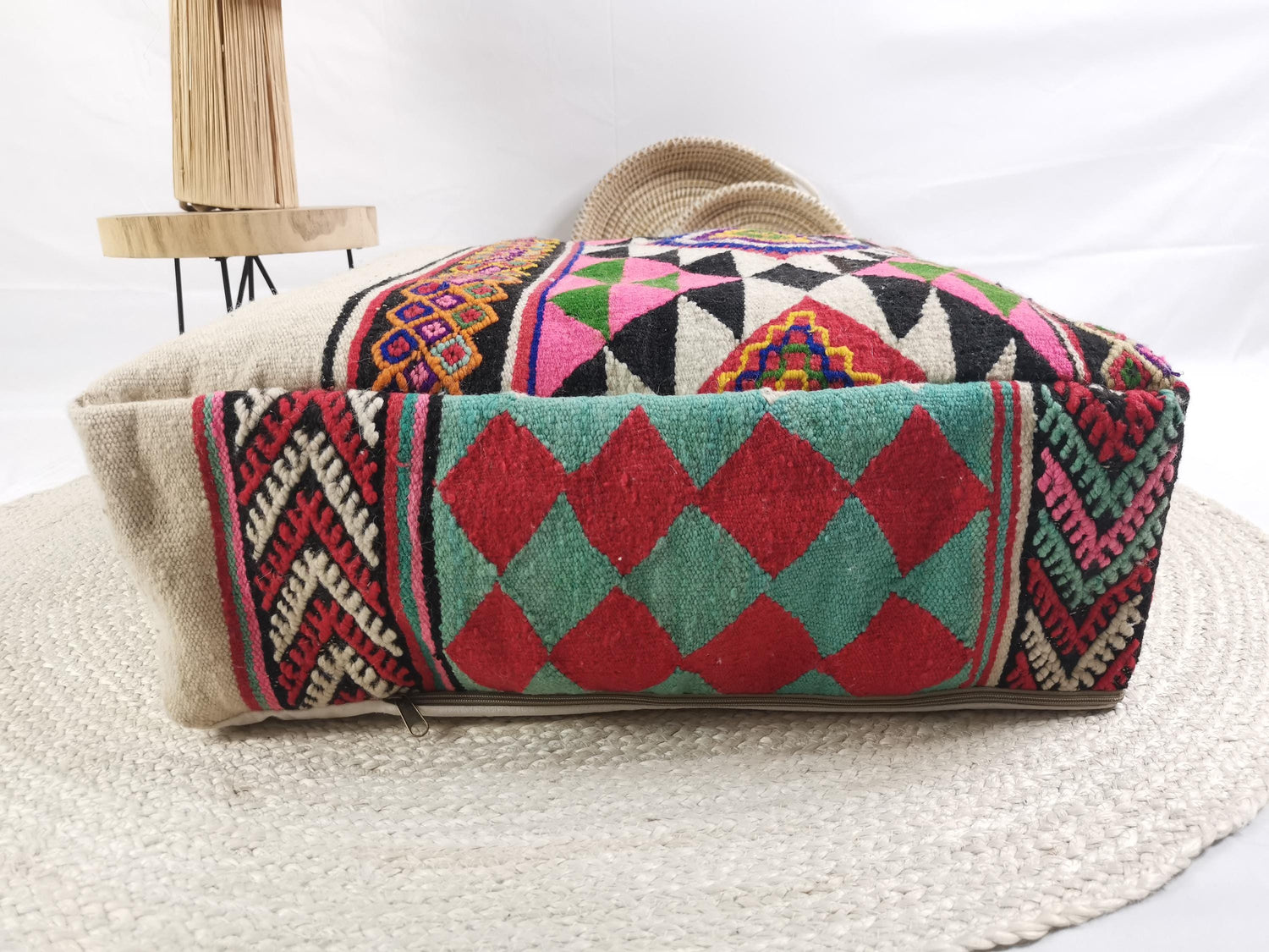 Moroccan pouf, ethnic floor cushion, colorful Beni Ourain geometric patterns, boho seat cushion made of wool, handmade