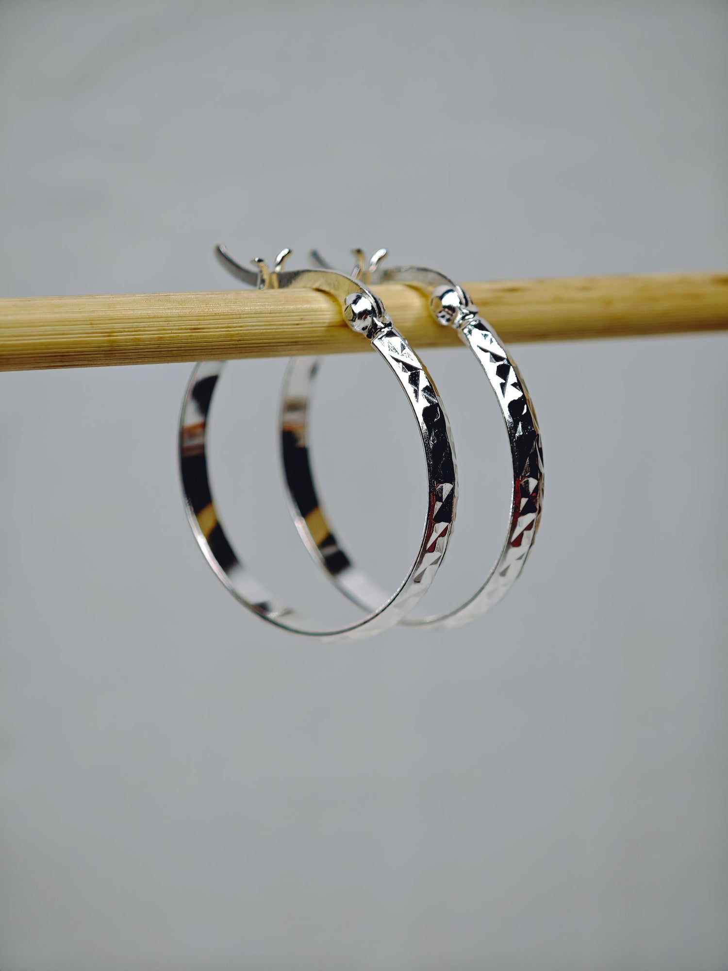 Sterling silver hoop earrings, silver hoop earrings 25 mm, minimalist hoop earrings 925 silver structured