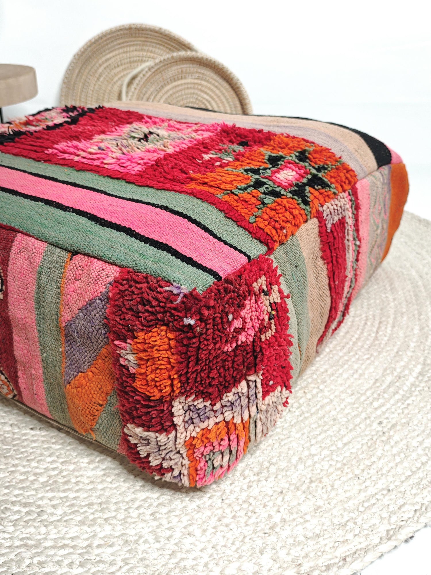 Moroccan pouf, floor cushion Beni Ourain colorful with geometric pattern, boho seat cushion made of wool, handmade