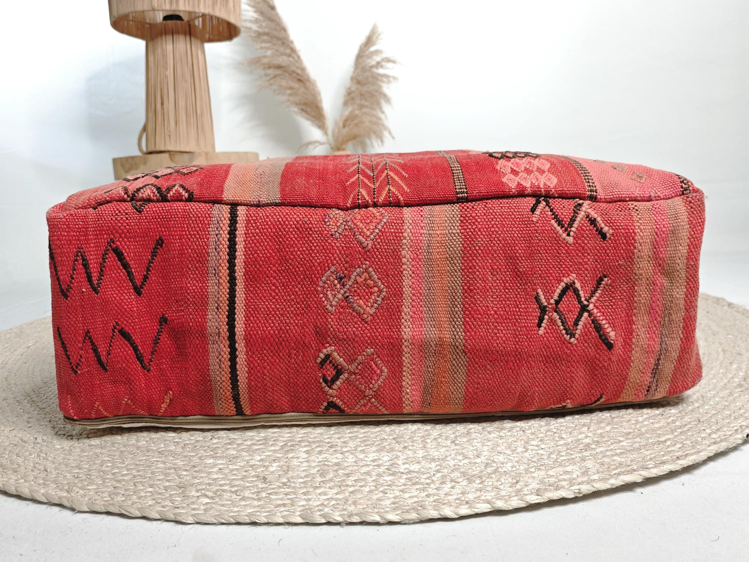 Moroccan pouf, Berber floor cushion pink and rose, wool seat cushion, vintage kilim floor cushion, boho seat cushion Marrakech