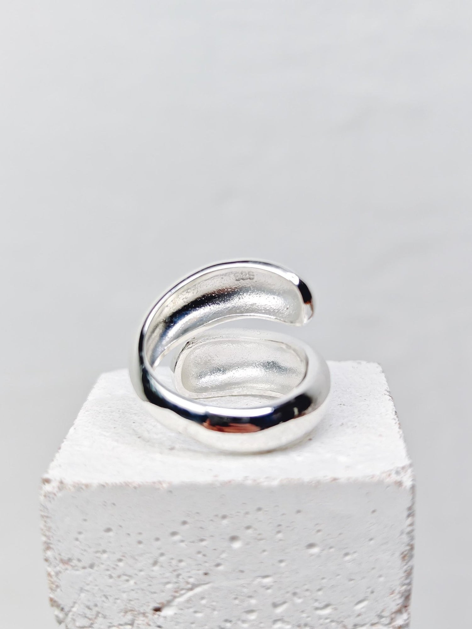 Ring minimalistisch aus 925 Silber, Tropfen Ring, Chunky Silber Ring, offener Ring aus Sterling Silber - CocosyBerlin