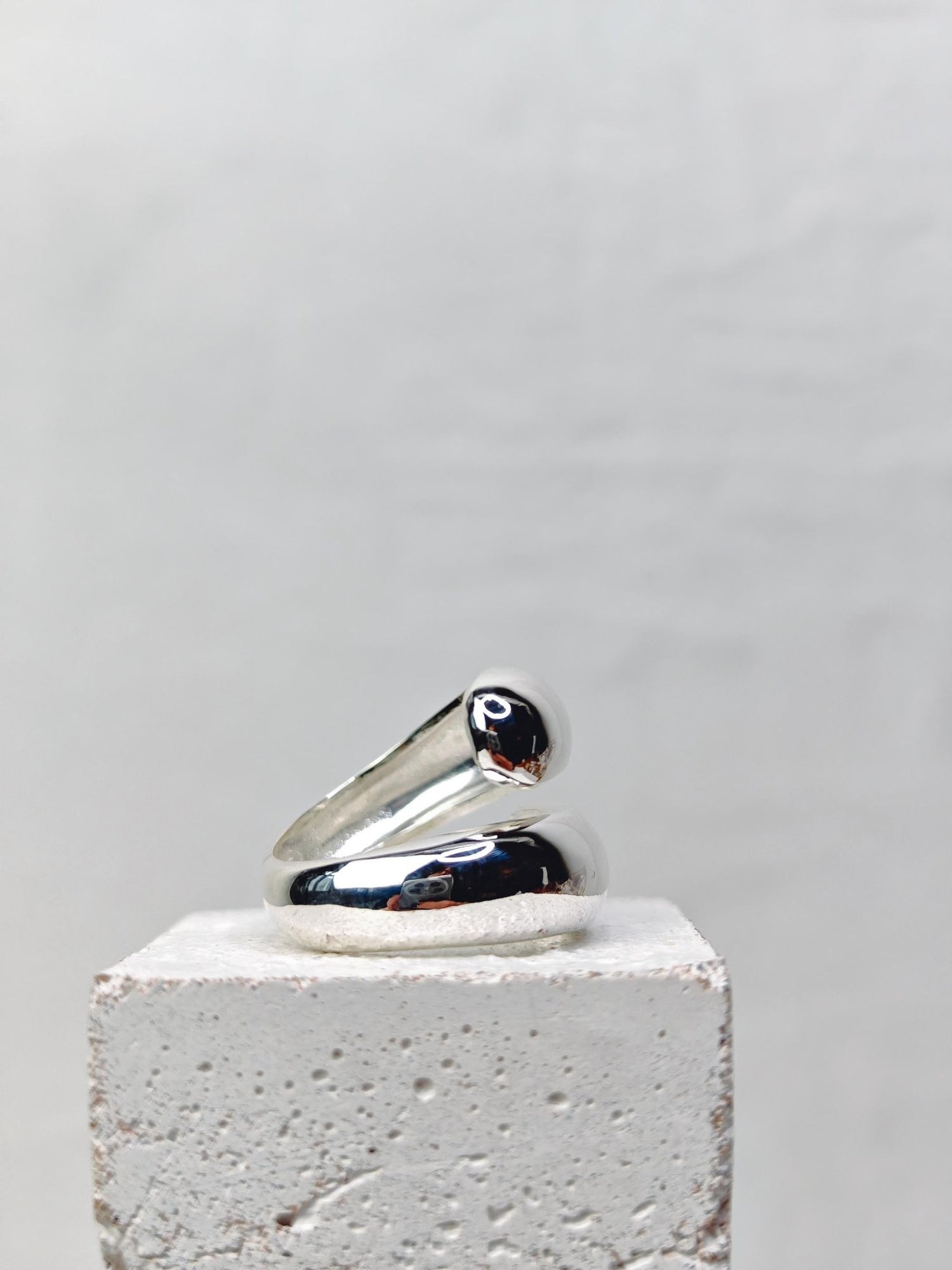 Ring minimalistisch aus 925 Silber, Tropfen Ring, Chunky Silber Ring, offener Ring aus Sterling Silber - CocosyBerlin