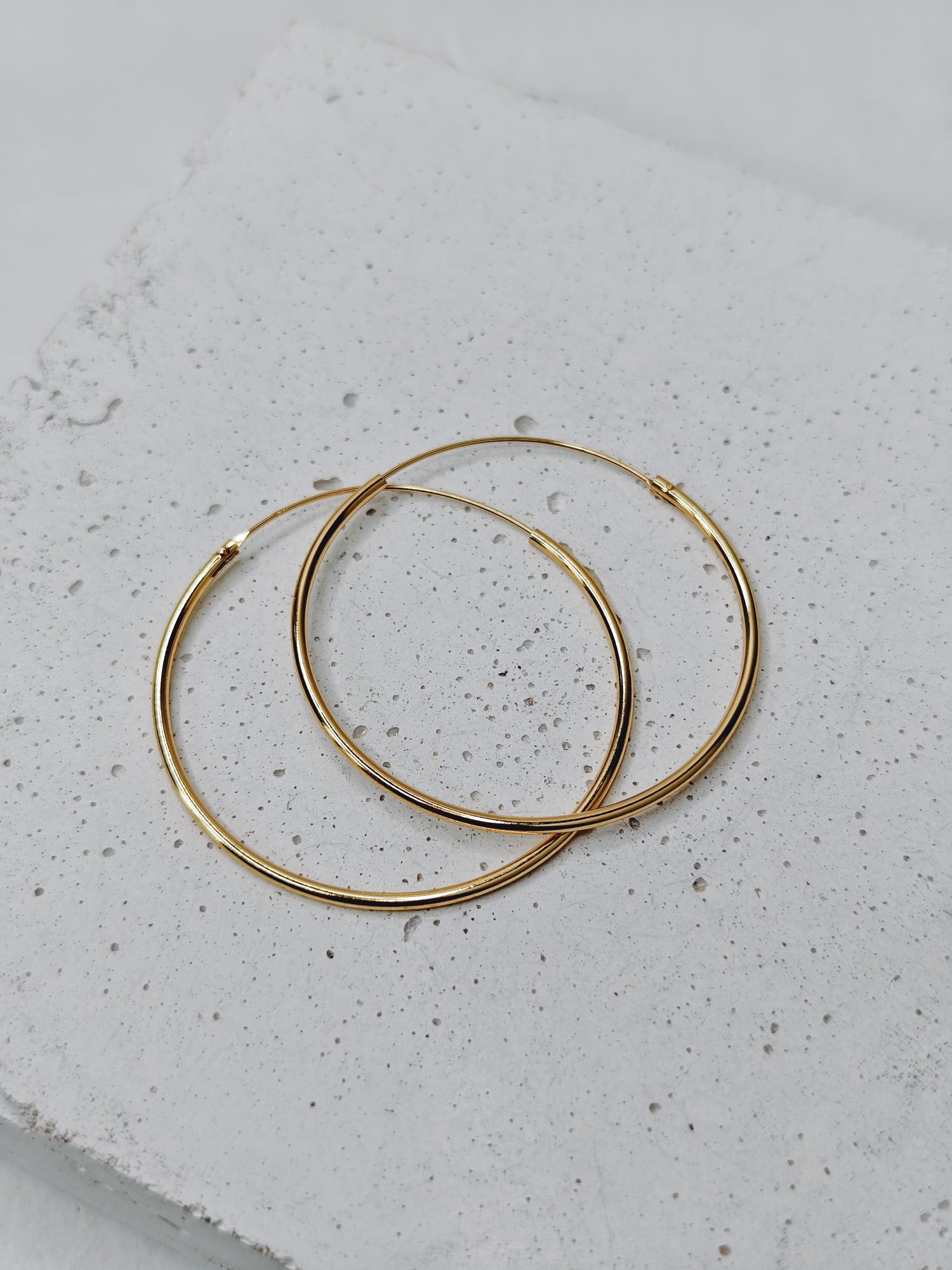 Hoop earrings made of 925 silver with 14 carat gold plating, gold-plated hoop earrings 1.5 x 40 mm