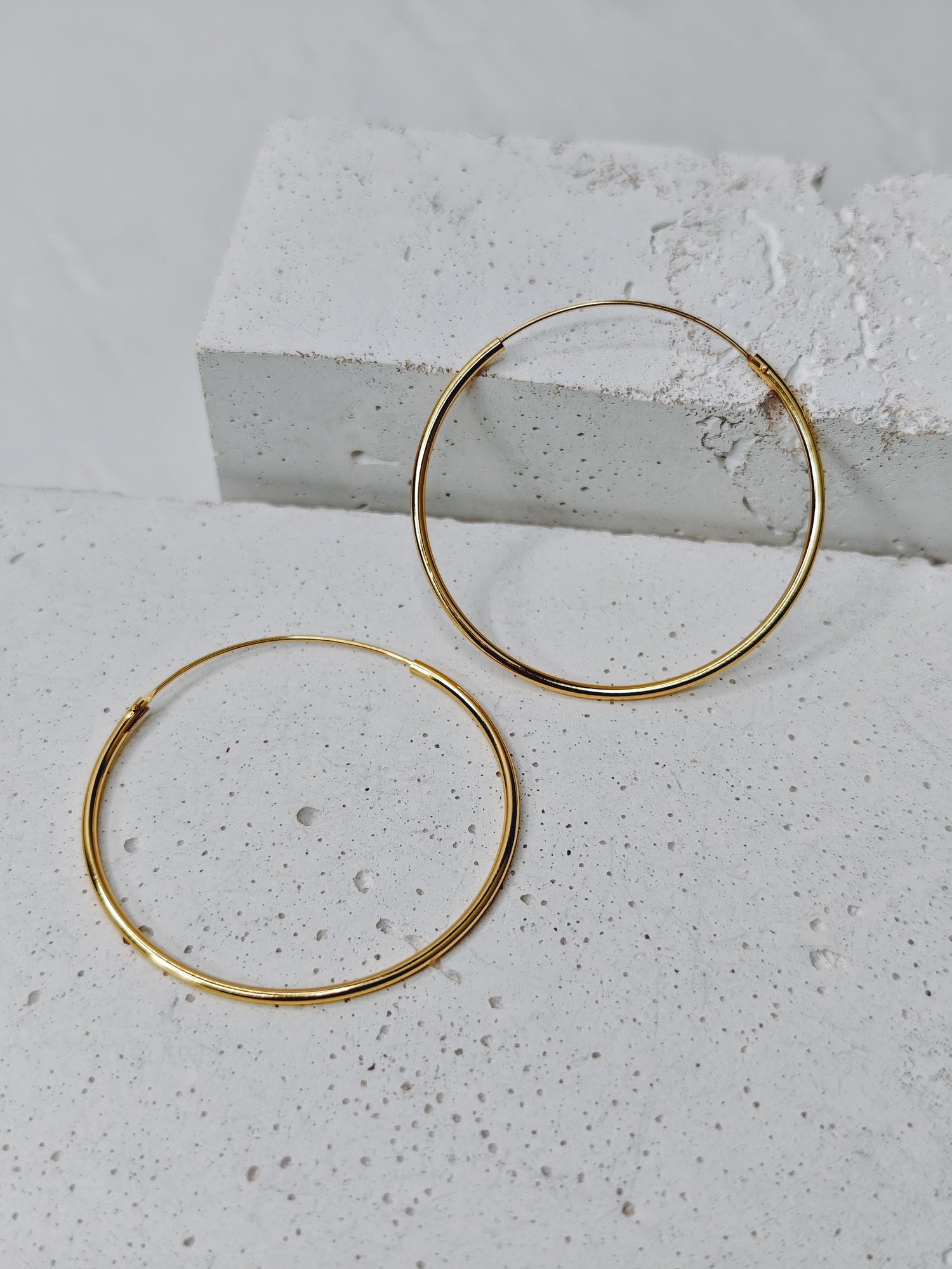 Hoop earrings made of 925 silver with 14 carat gold plating, gold-plated hoop earrings 1.5 x 40 mm