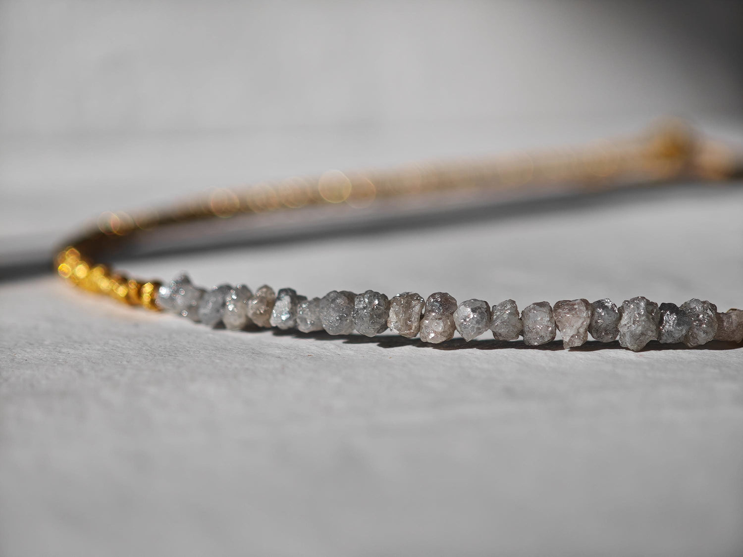 Ashes & Gold - Rohdiamant Halskette, 925 Silver 18K vergoldete Nugget Perlen, Roh Diamanten Chocker, Diamant Collier, Edelstein Halskette