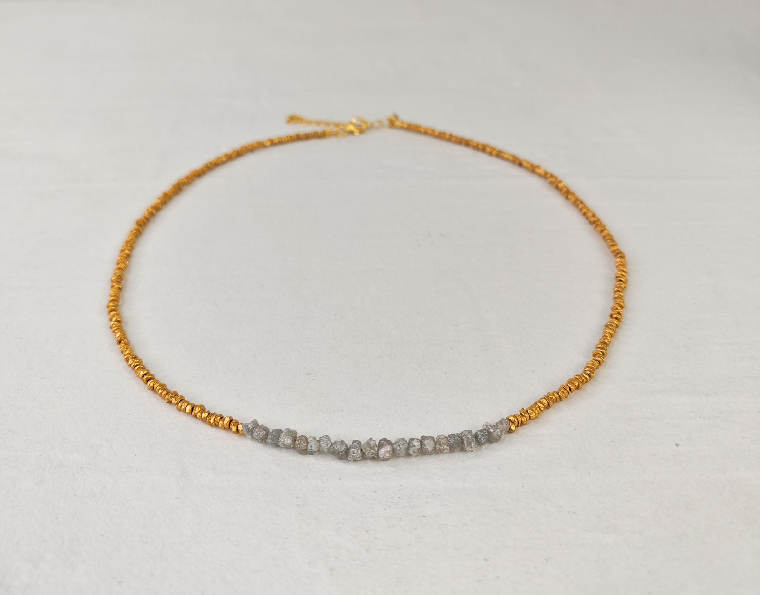 Ashes & Gold - Rohdiamant Halskette, 925 Silver 18K vergoldete Nugget Perlen, Roh Diamanten Chocker, Diamant Collier, Edelstein Halskette