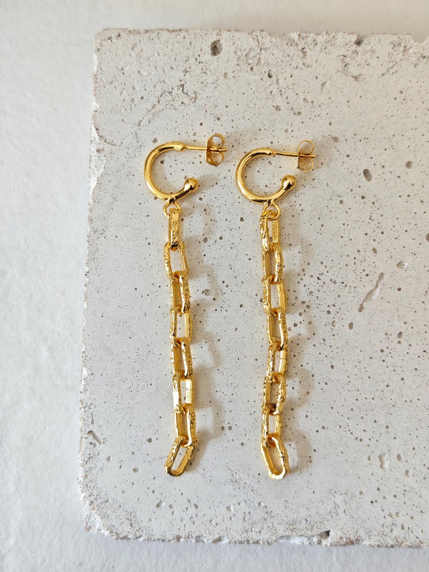 goldene Statement Chunky Kettenglieder Ohrringe mit 18K Vergoldung, Link Chain Creolen, Chain Ohrstecker gold - CocosyBerlin