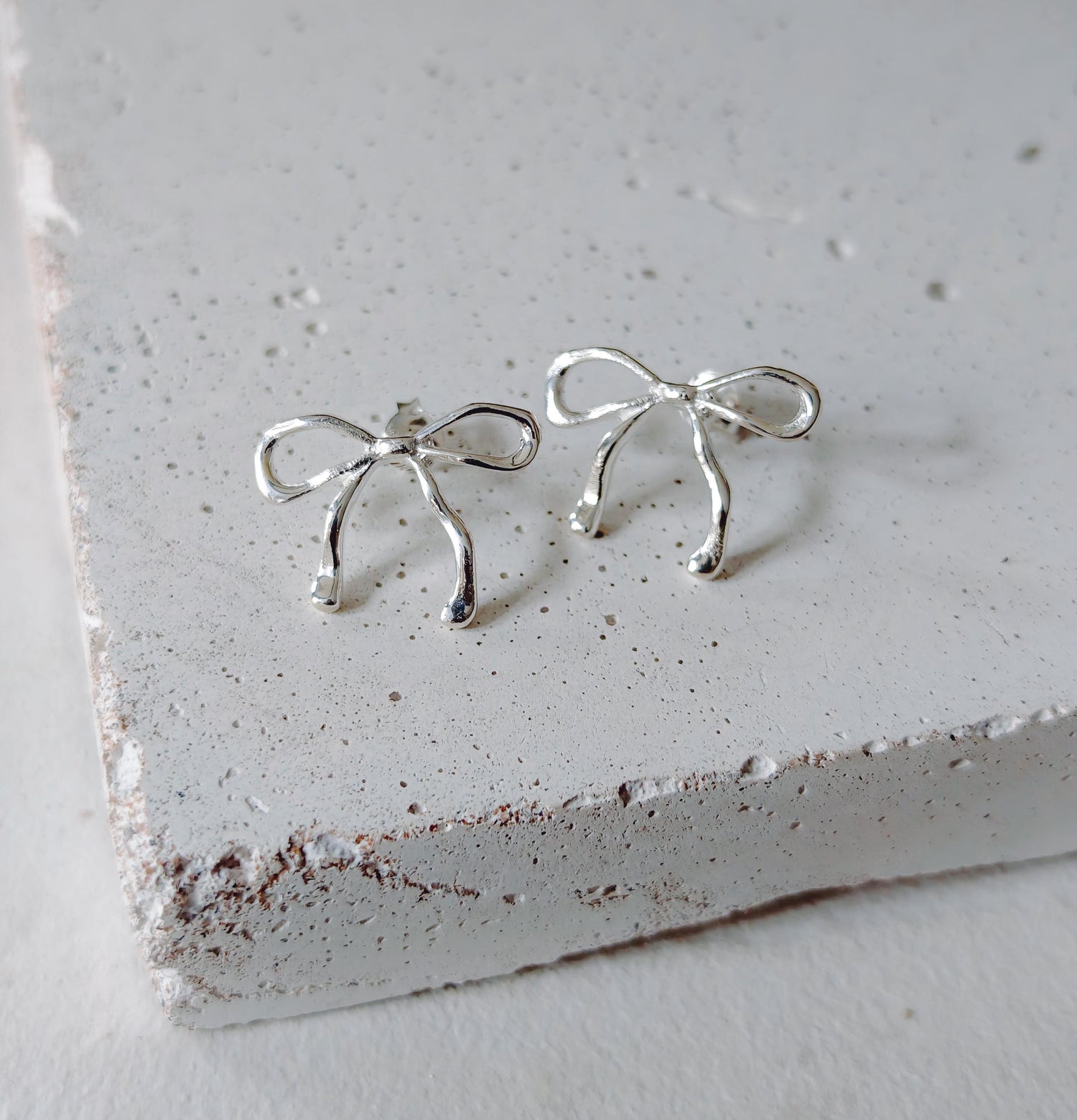 Schleifen Ohrringe aus 925 Silber, handgefertigt, 'Bow' Ohrstecker
