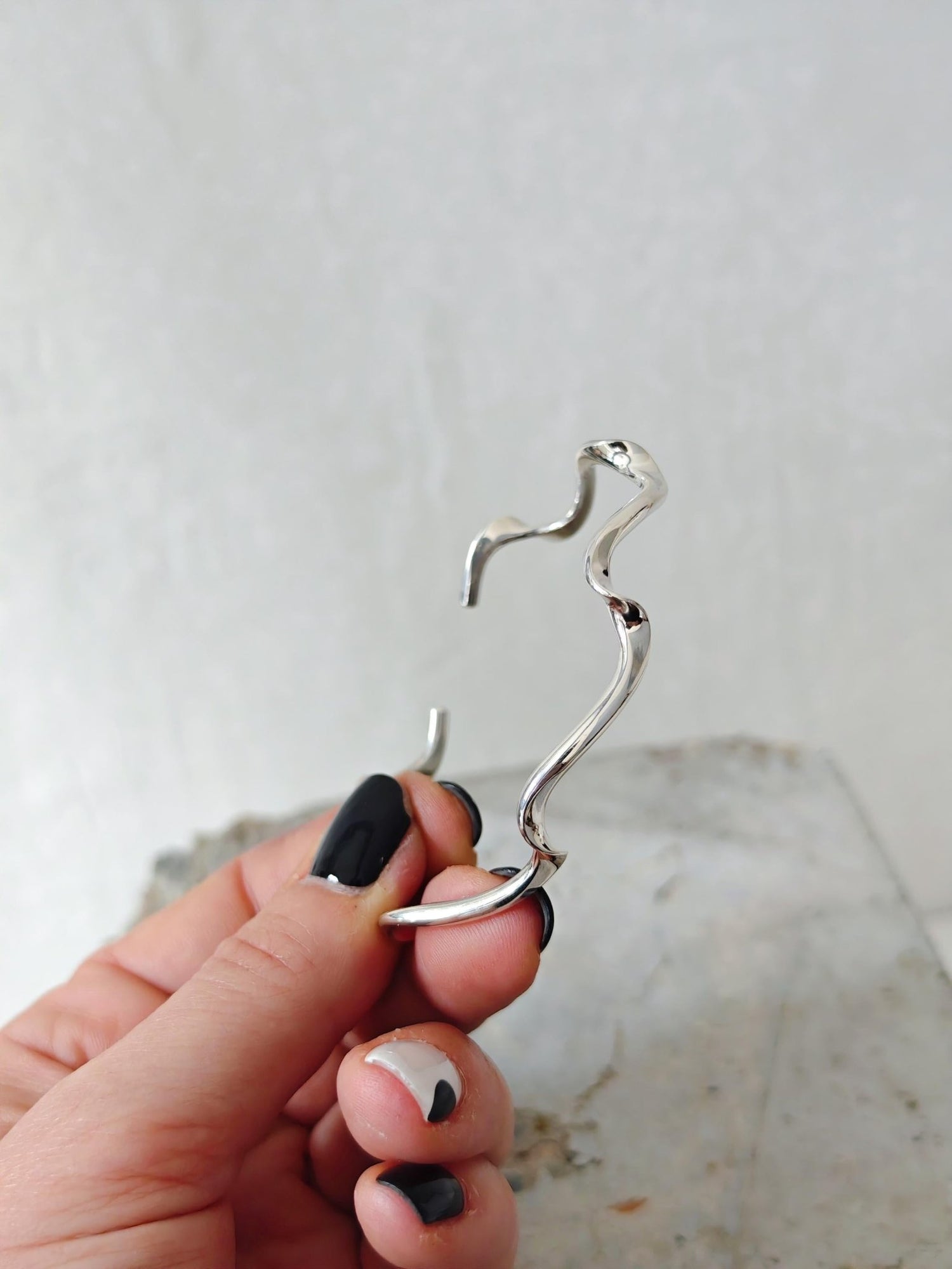 Wellen Armreif verstellbar aus 925 Silber, offener Armreif minimalistisch organisch - CocosyBerlin