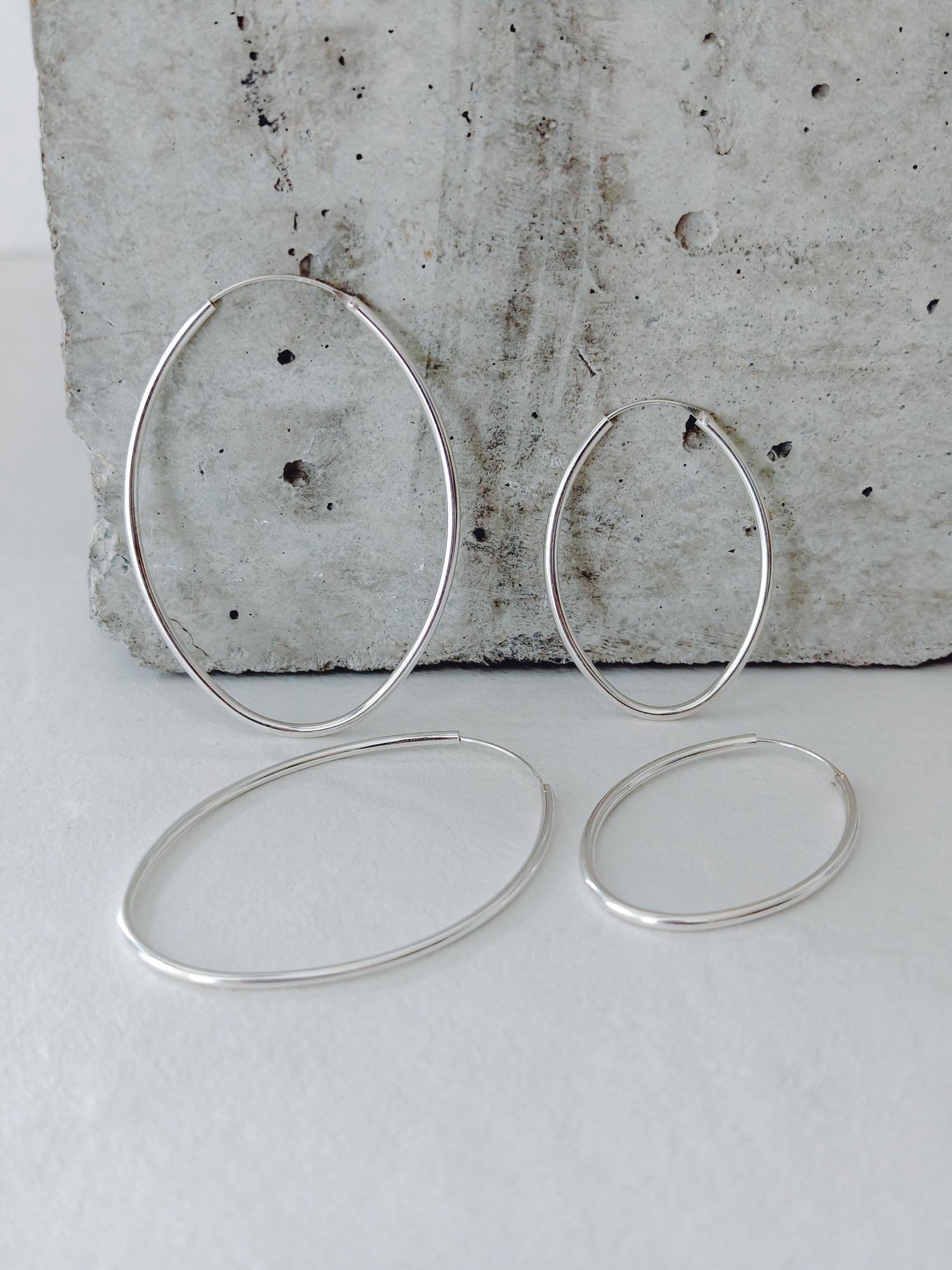 Ovale Creolen aus 925 Silber 45mm oder 65mm, Minimalistische Statement Ohrringe Oval - CocosyBerlin