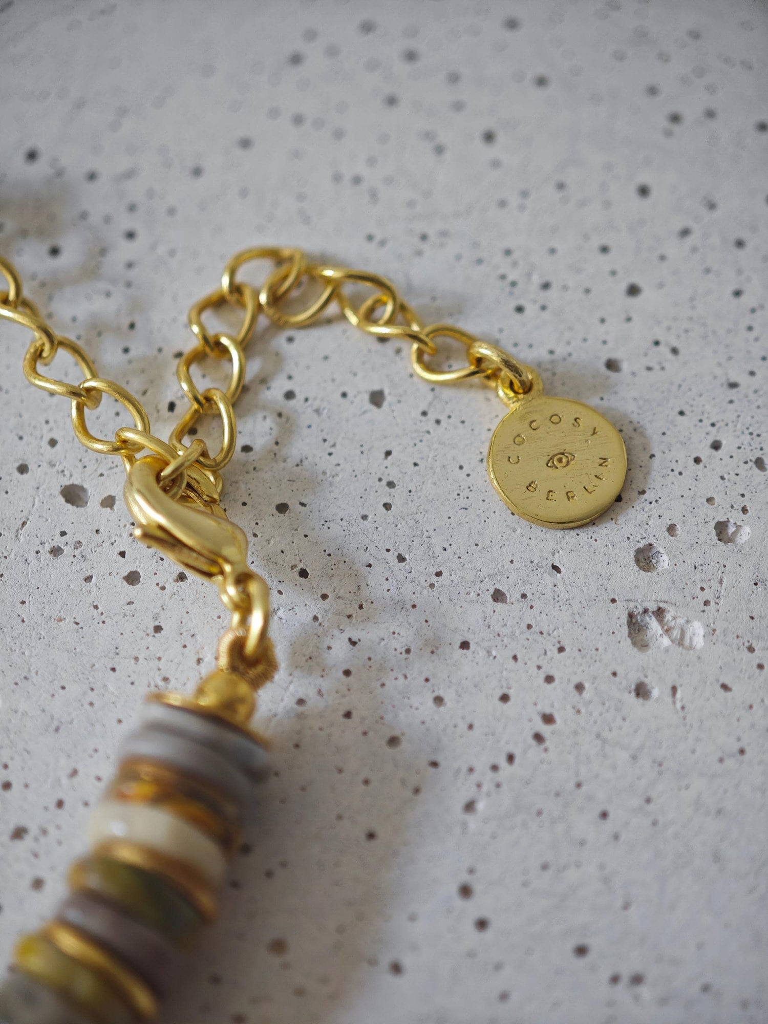 Sun in the Desert - handmade agate bracelet with 18K gold-plated brass beads – inspired by the desert