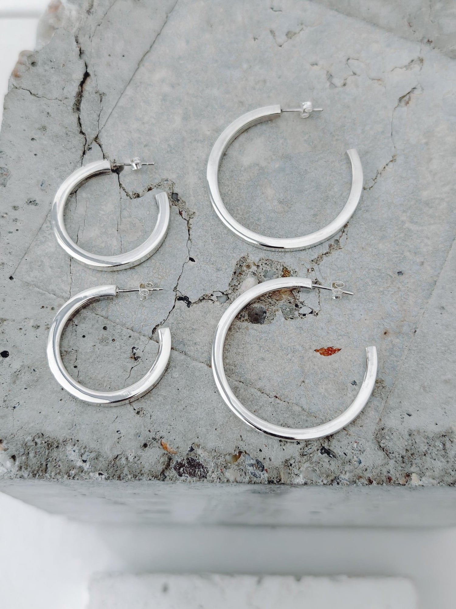 Breite Chunky Creolen aus 925 Silber 30mm oder 40mm, Ohrstecker quadratische offene Creolen - CocosyBerlin