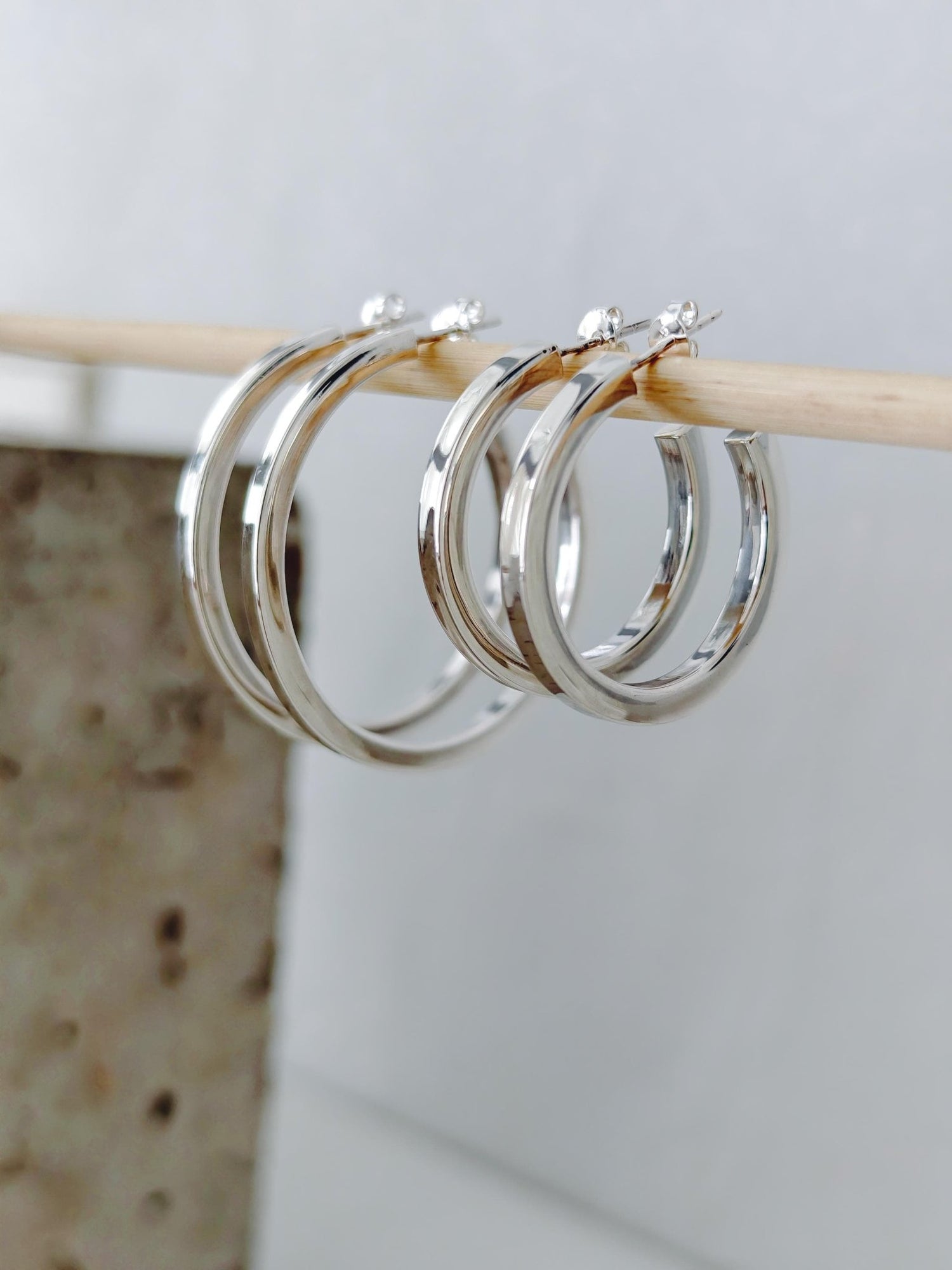 Breite Chunky Creolen aus 925 Silber 30mm oder 40mm, Ohrstecker quadratische offene Creolen - CocosyBerlin